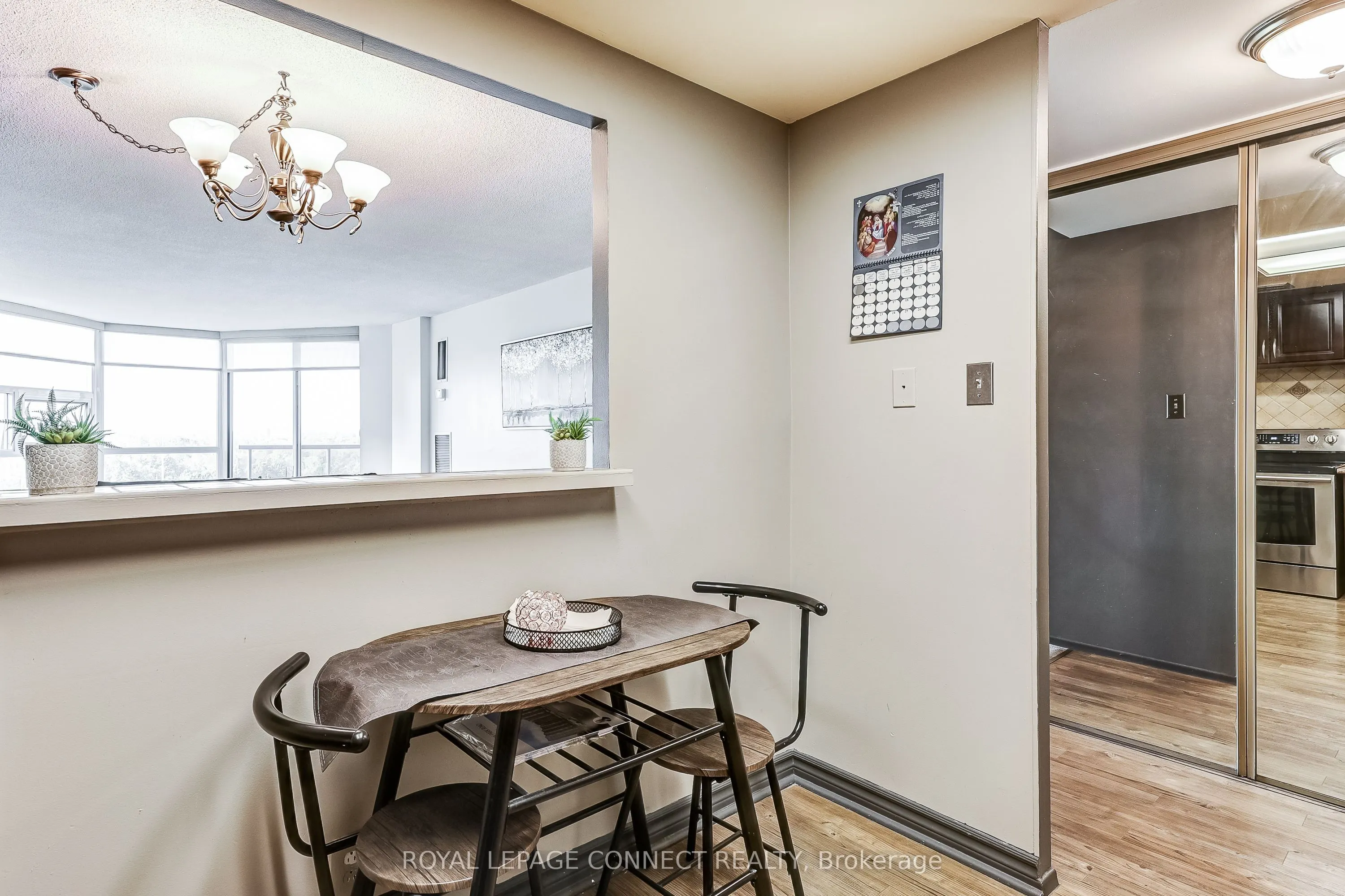 10 Dean Park Road, #903