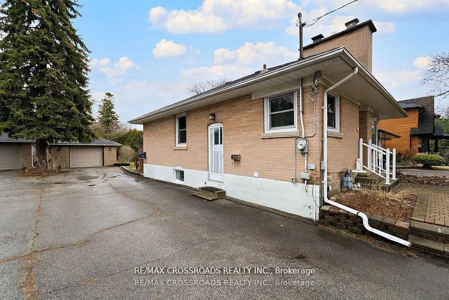23 Cedarview Drive