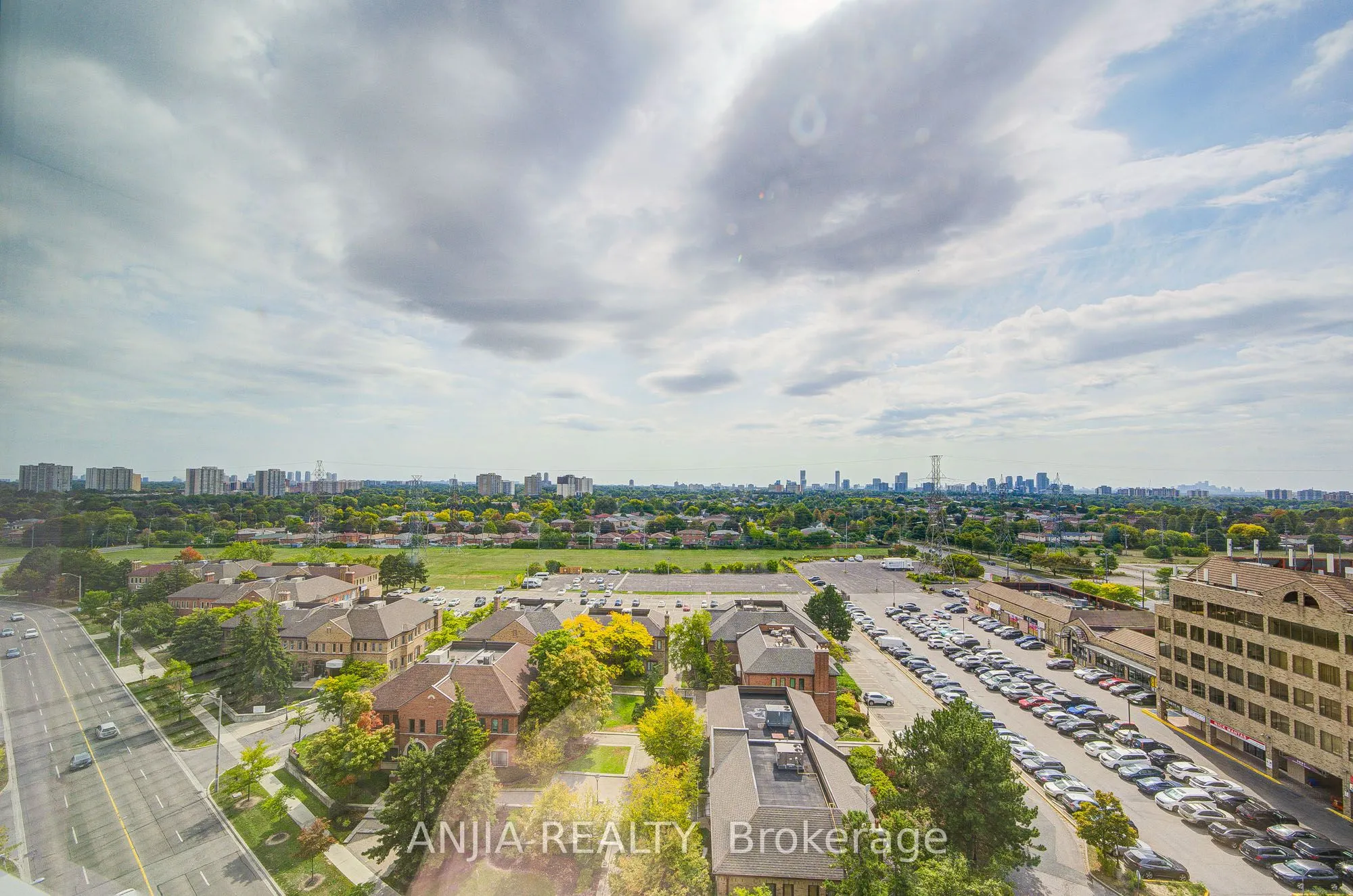1028 McNicoll Avenue, #1213