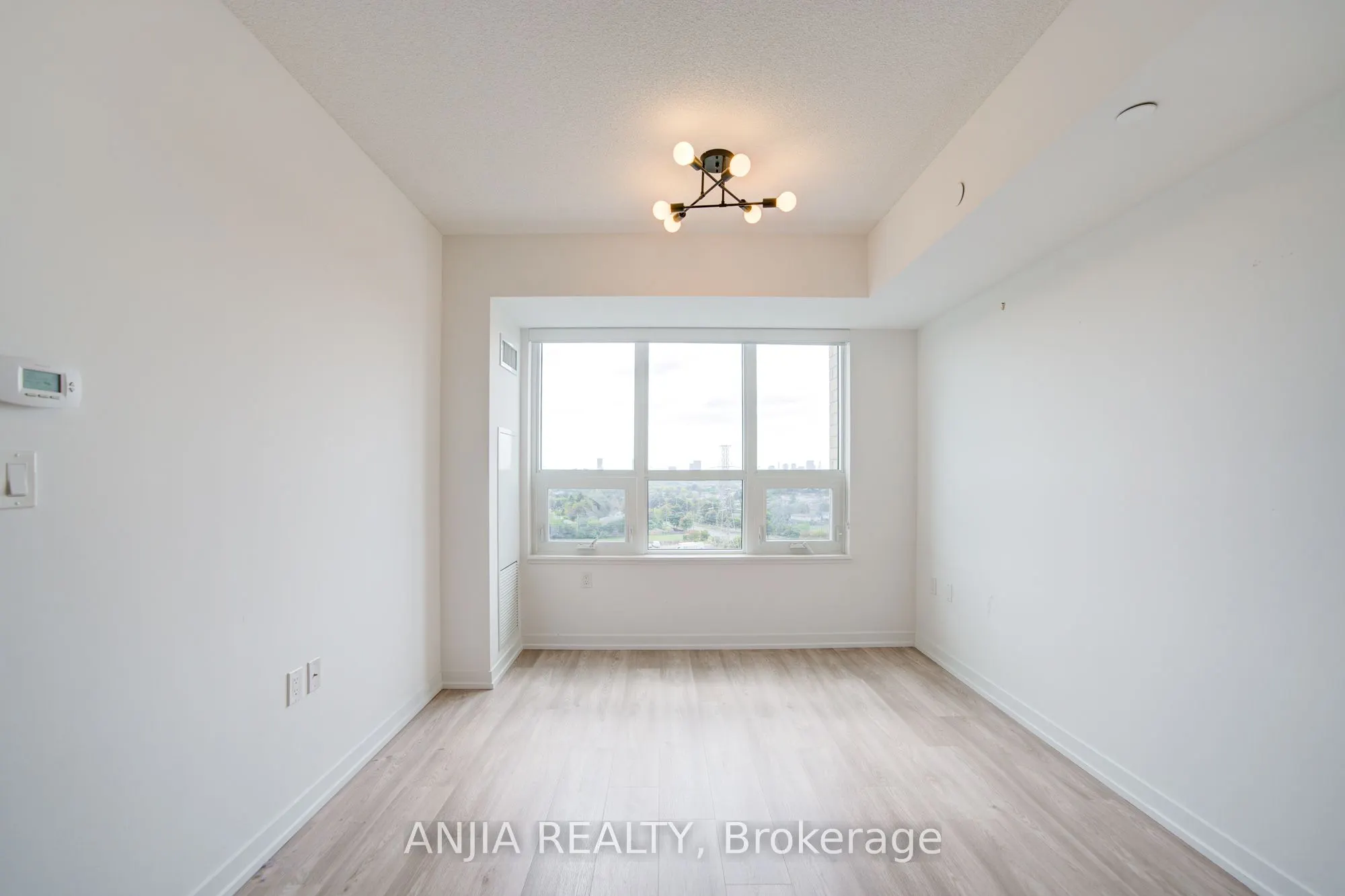 1028 McNicoll Avenue, #1213