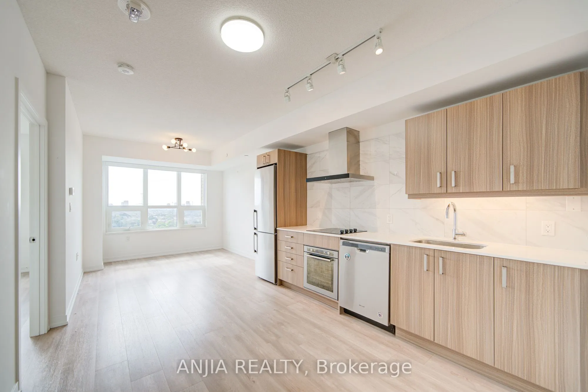 1028 McNicoll Avenue, #1213