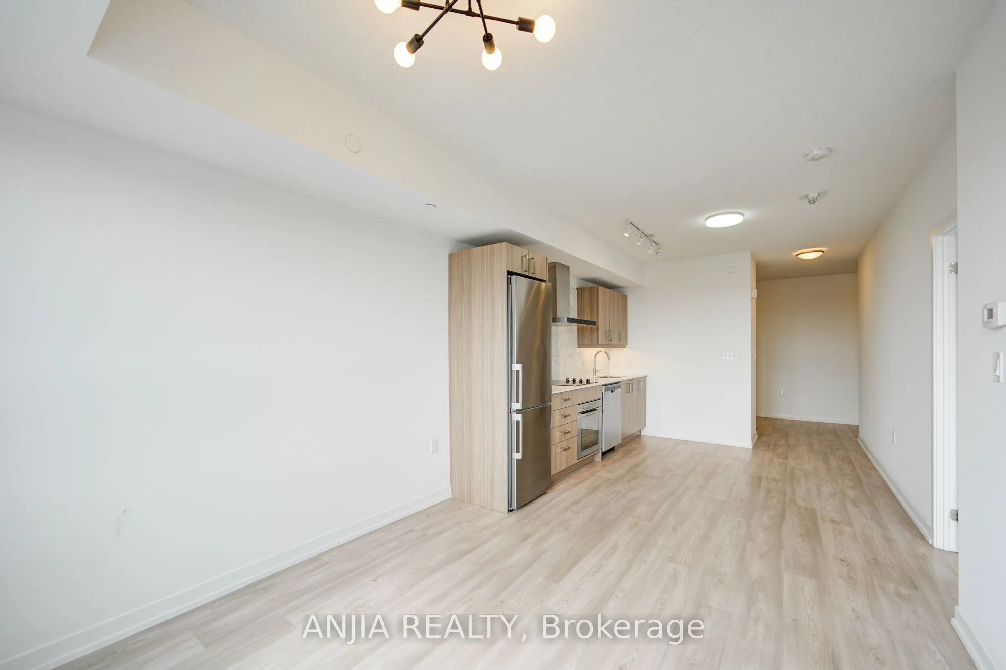 1028 McNicoll Avenue, #1213
