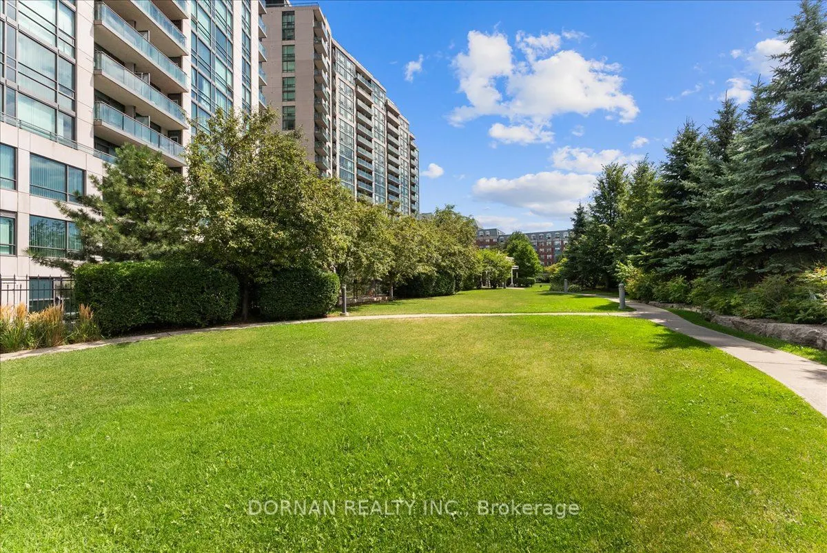 88 Grangeway Avenue, #305
