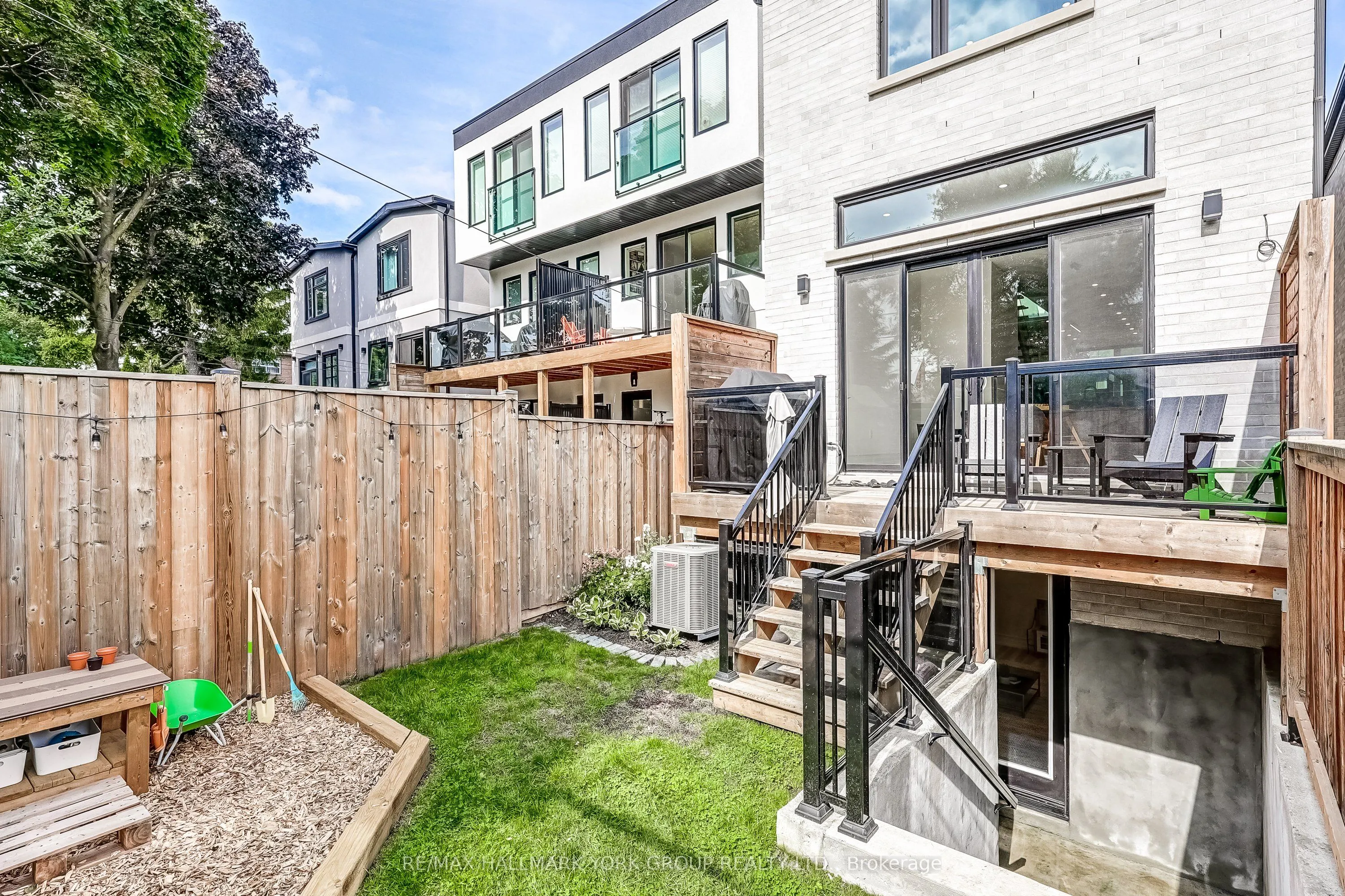 109A Holborne Avenue