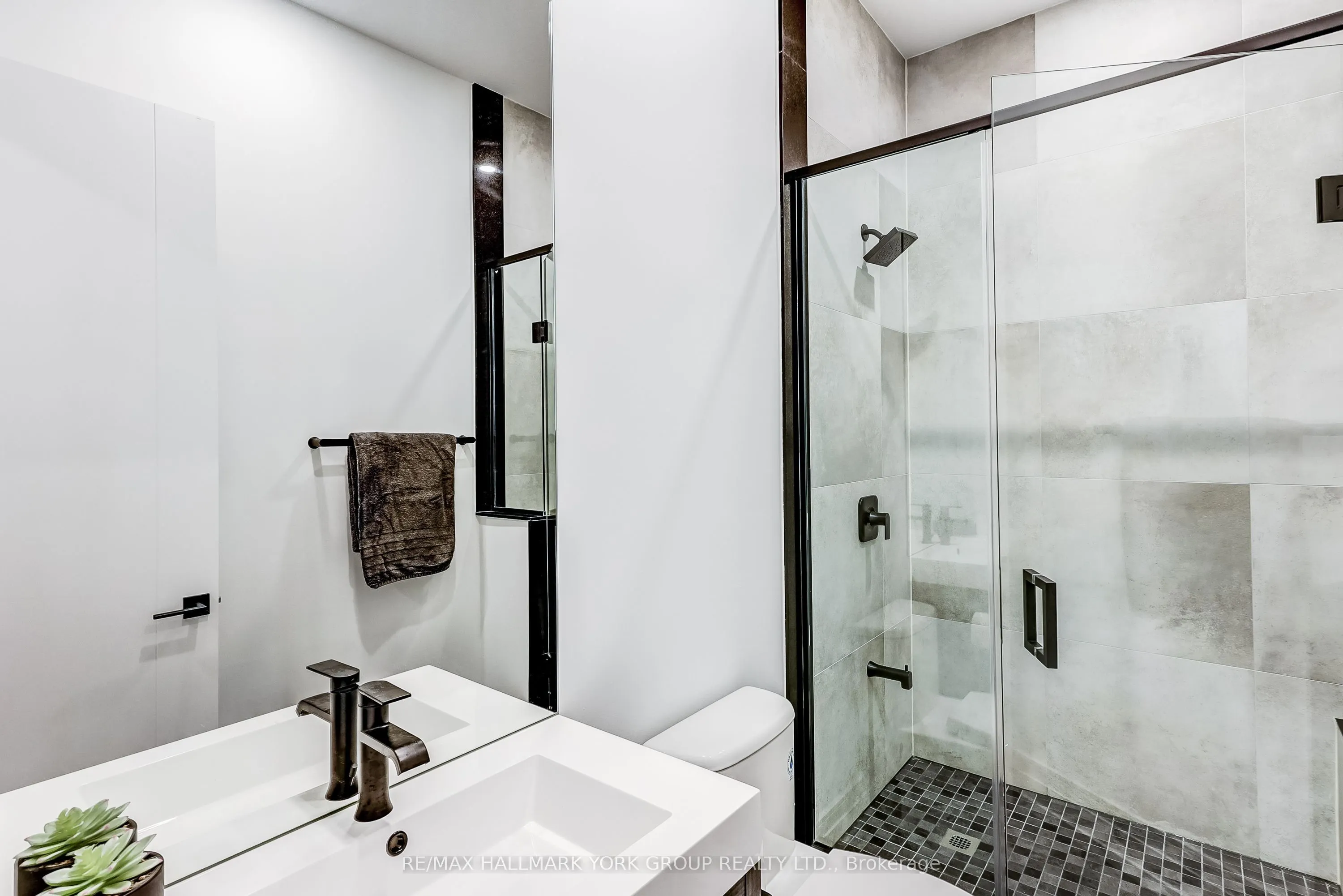 109A Holborne Avenue