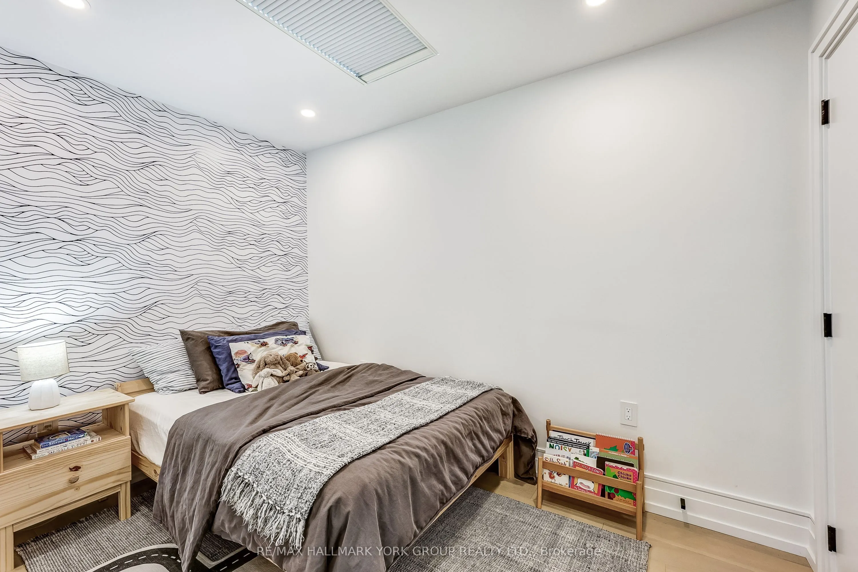 109A Holborne Avenue