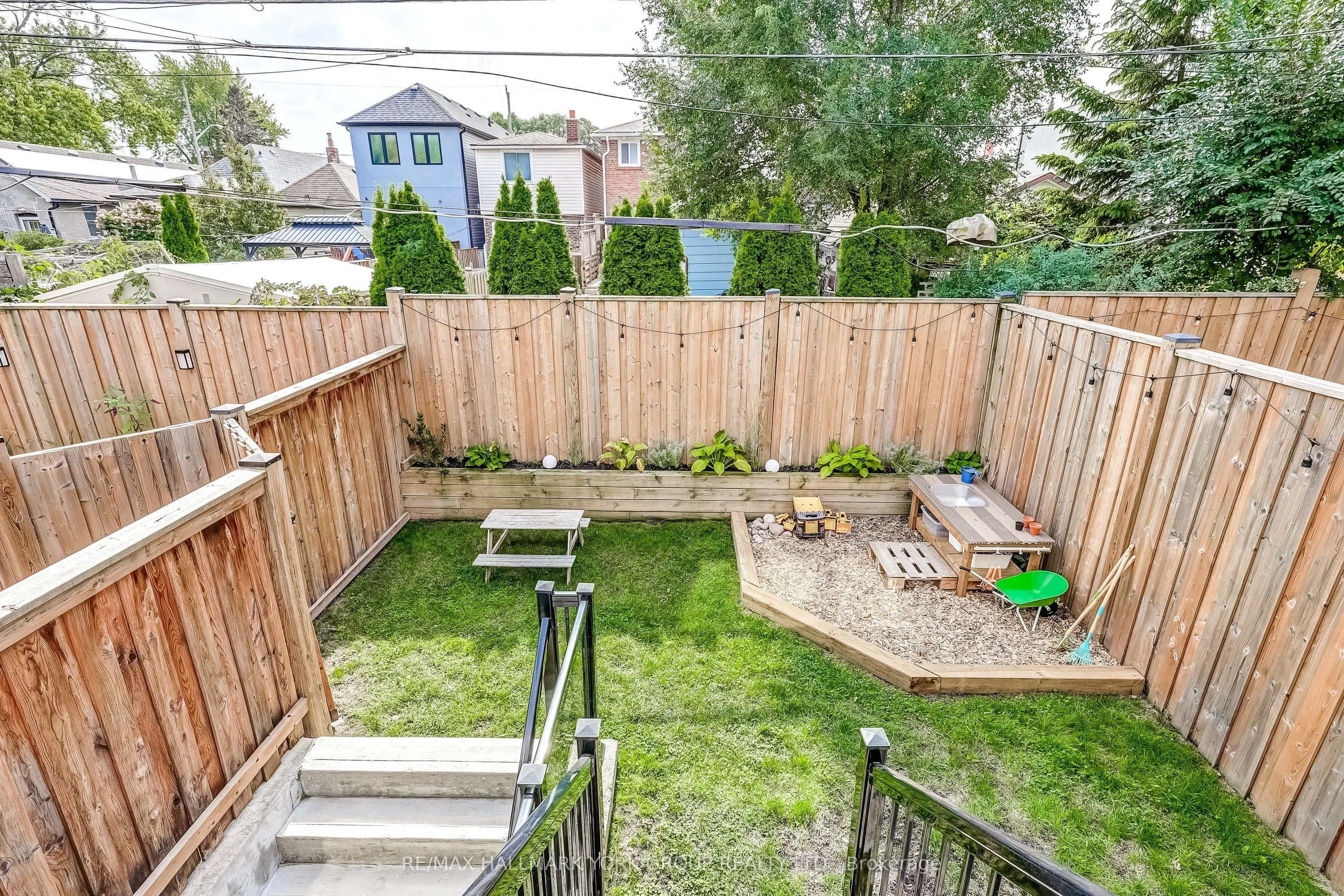 109A Holborne Avenue
