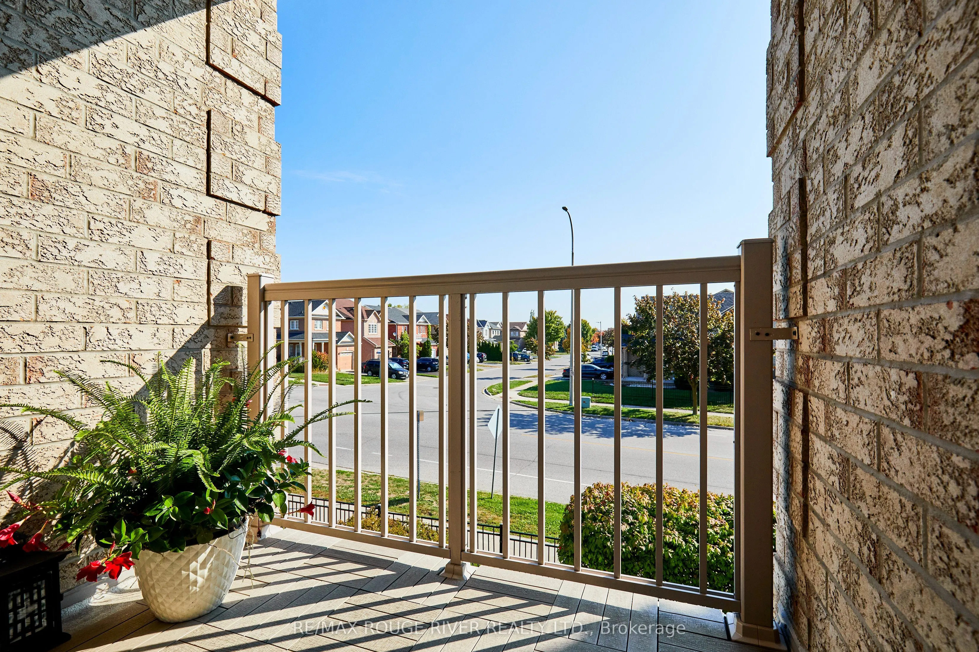 72 Petra Way, #2
