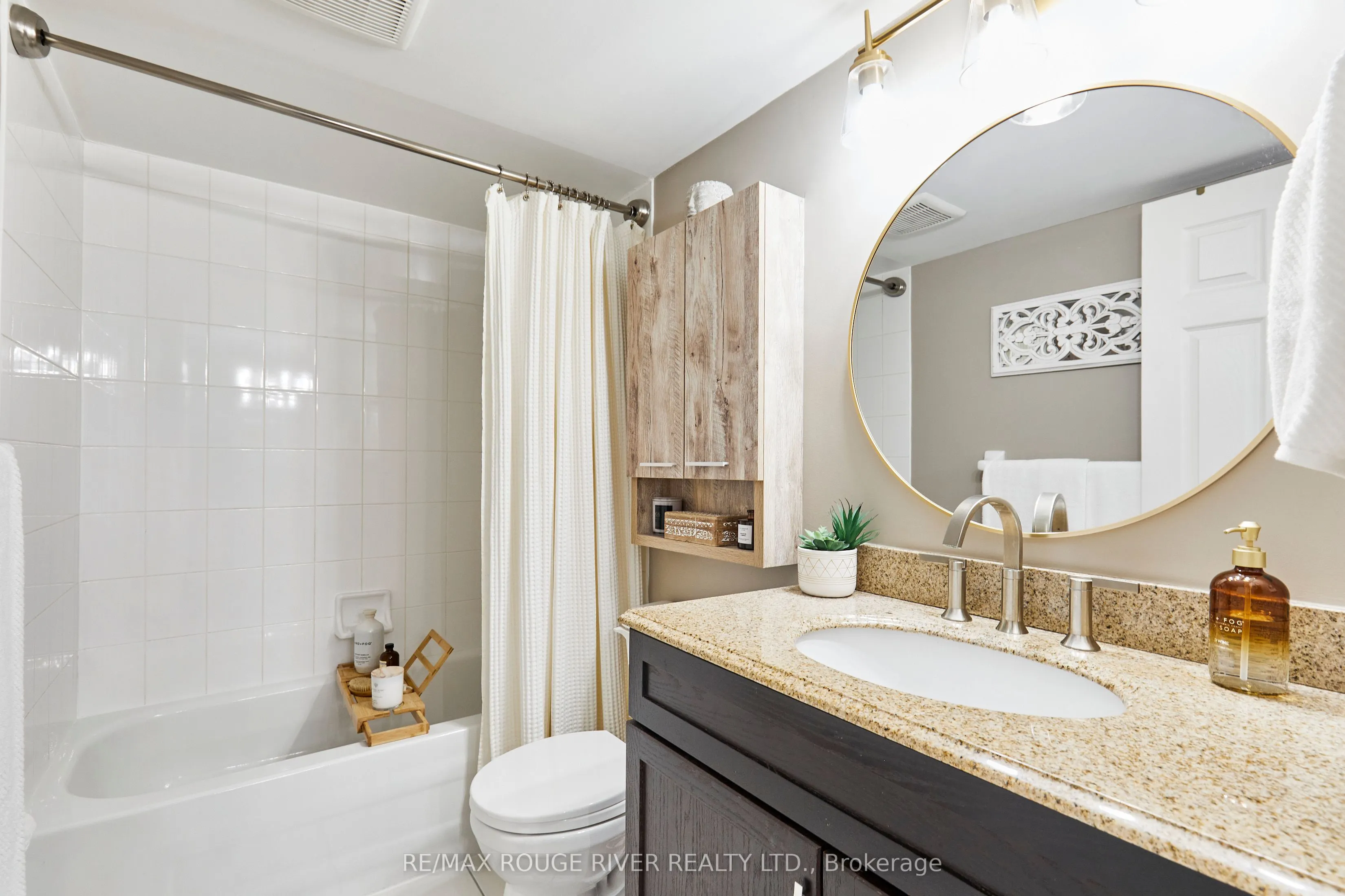 72 Petra Way, #2