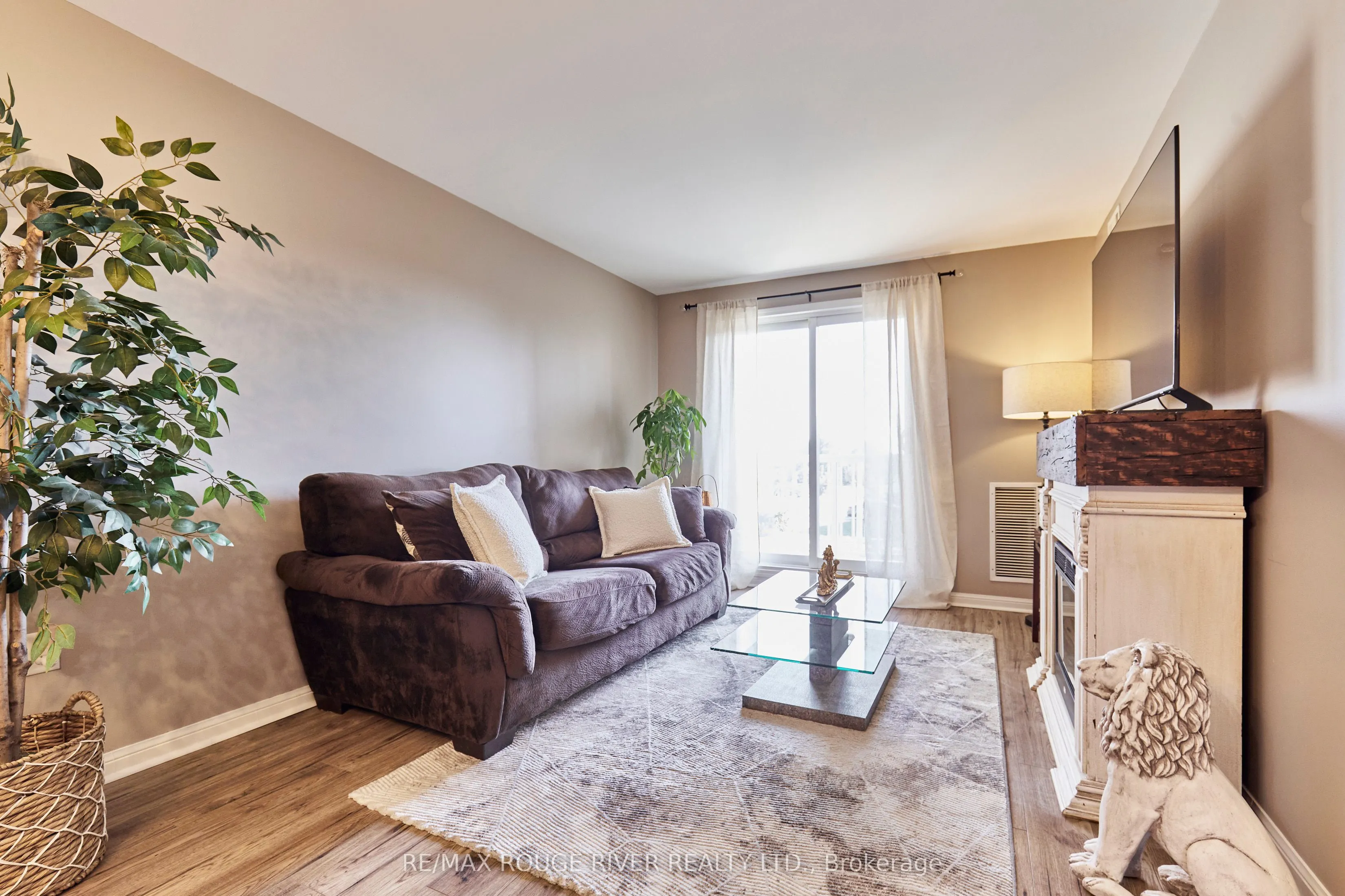 72 Petra Way, #2