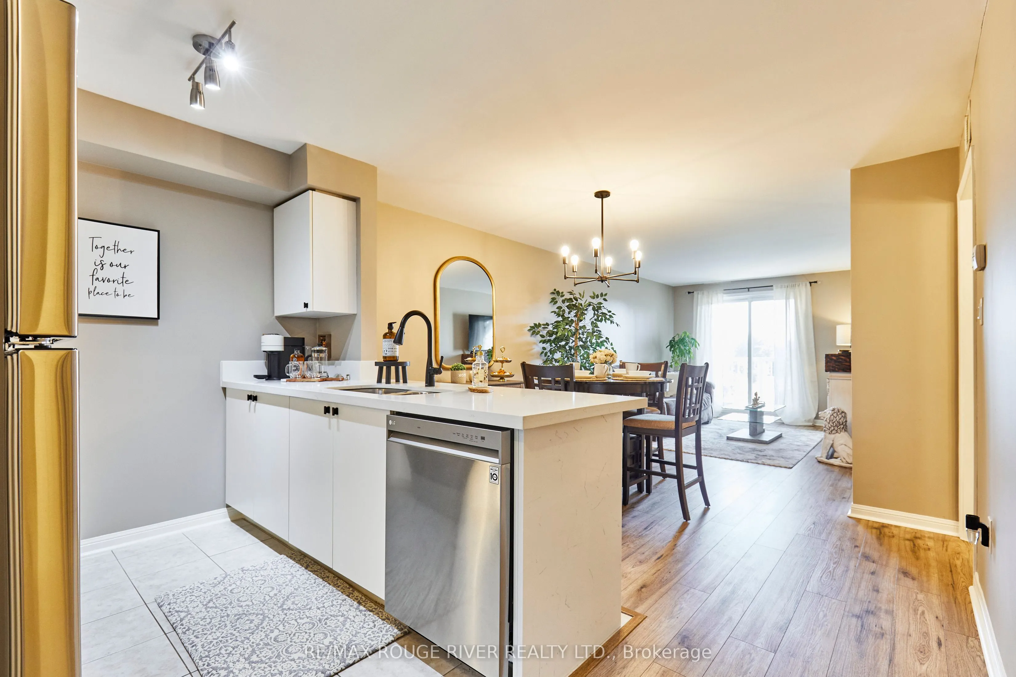 72 Petra Way, #2