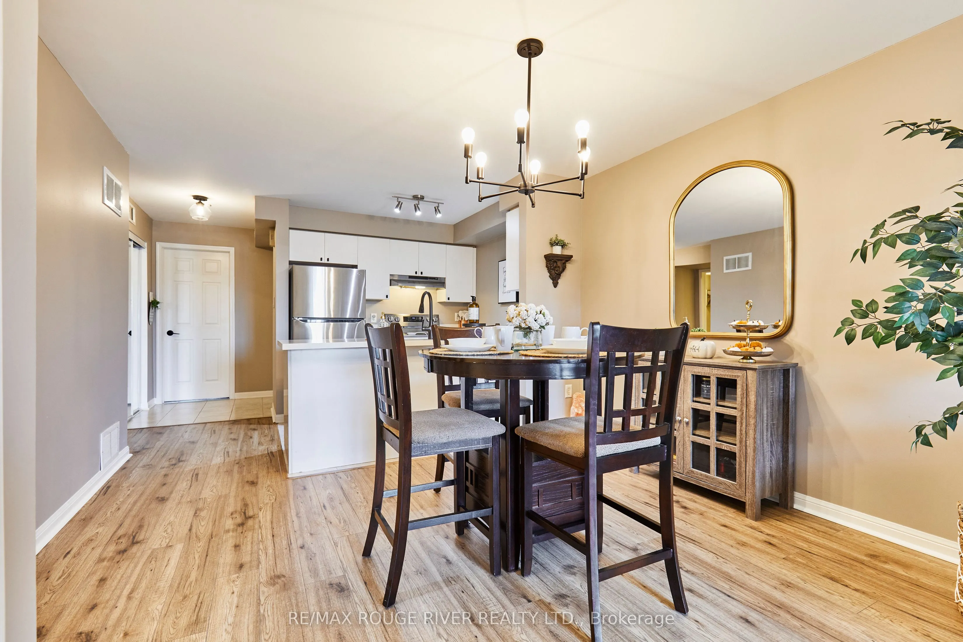 72 Petra Way, #2