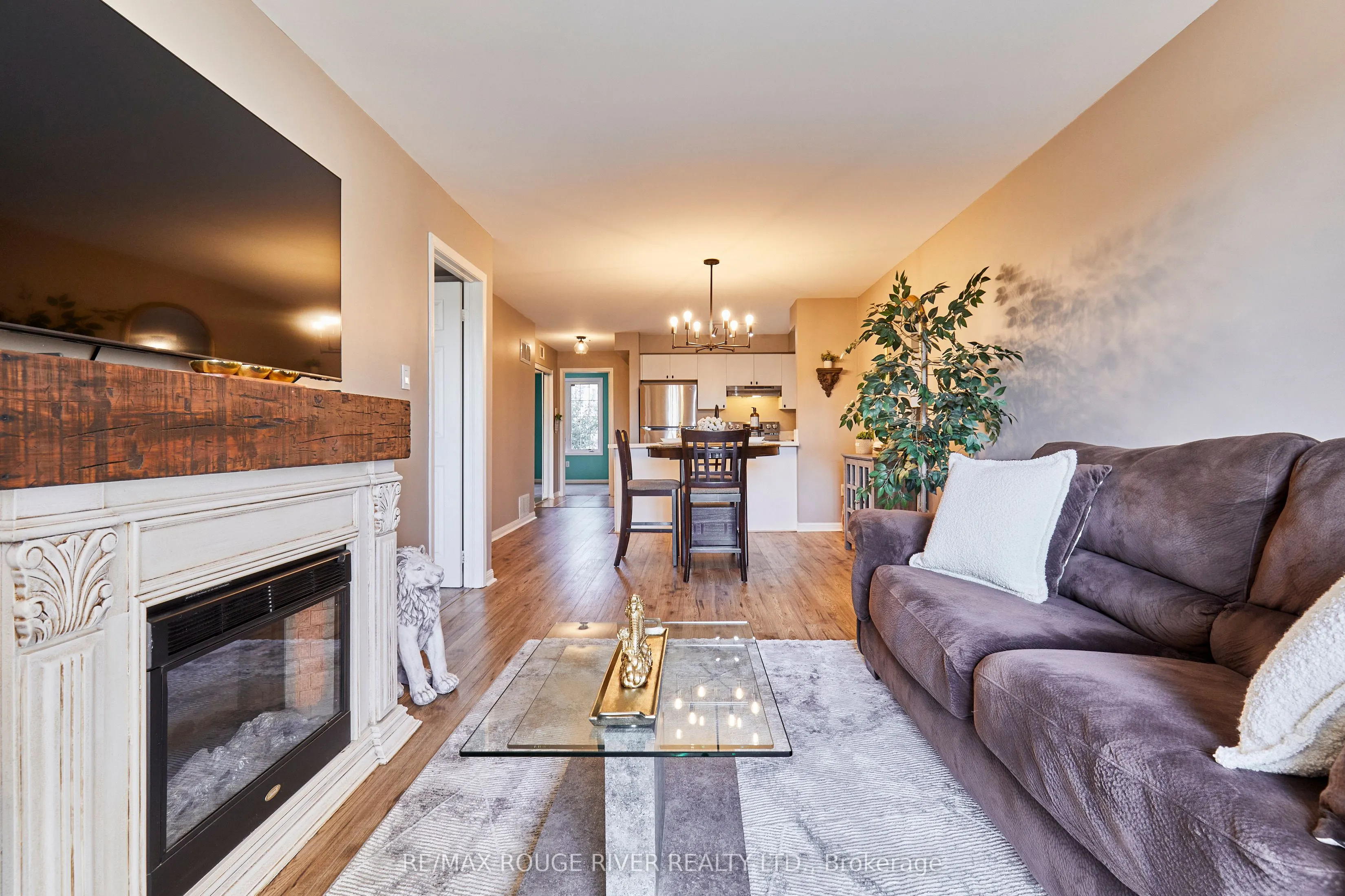 72 Petra Way, #2