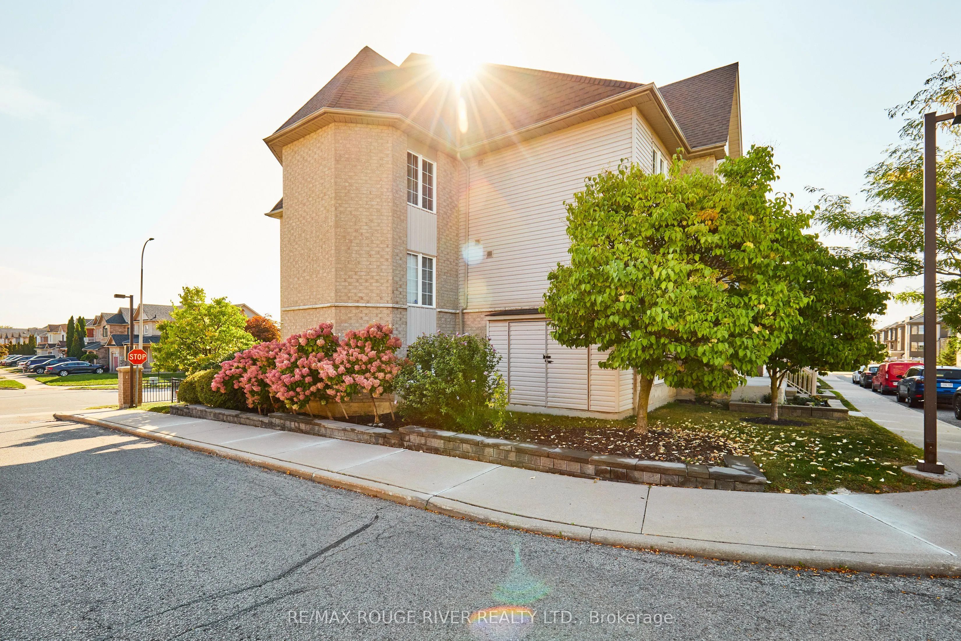 72 Petra Way, #2