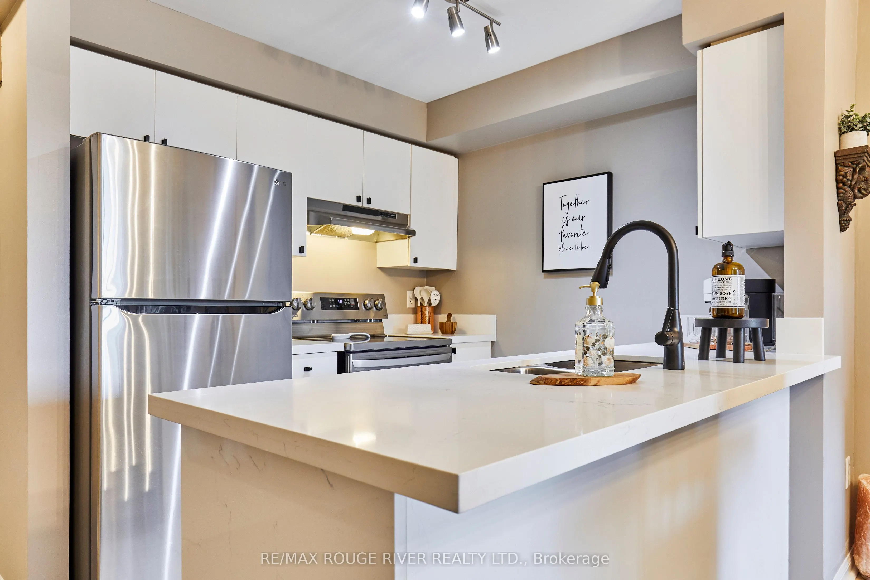 72 Petra Way, #2