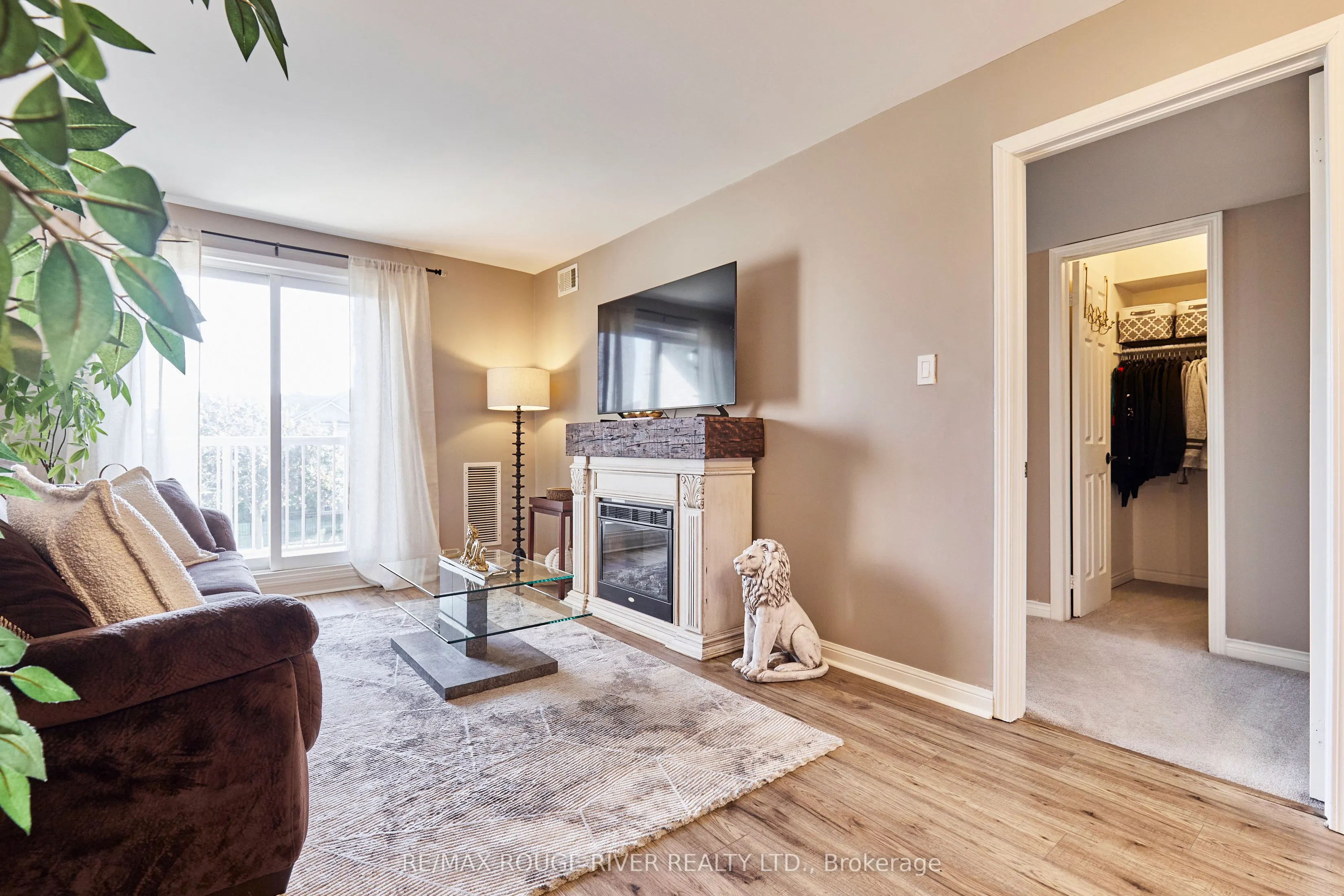 72 Petra Way, #2