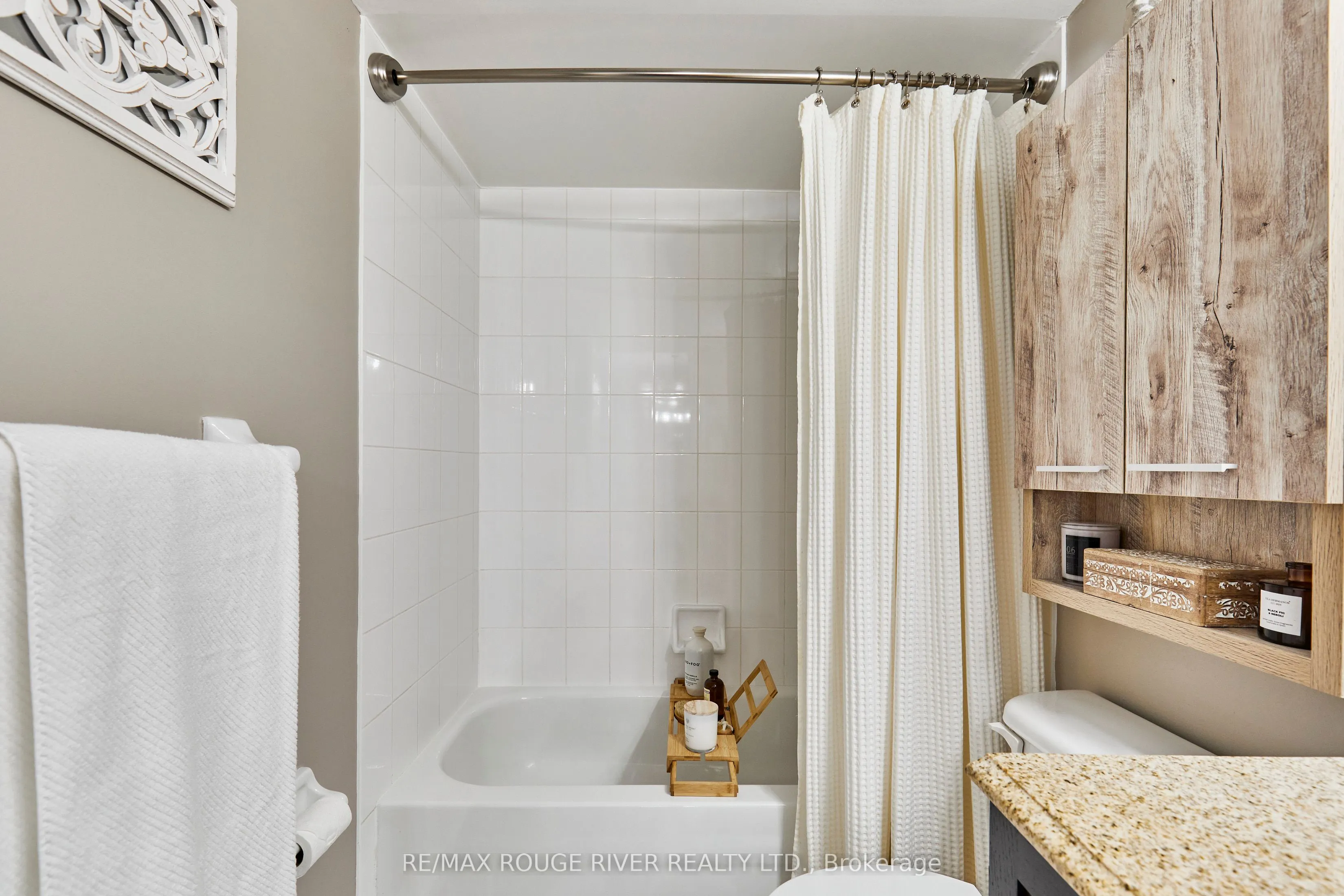 72 Petra Way, #2