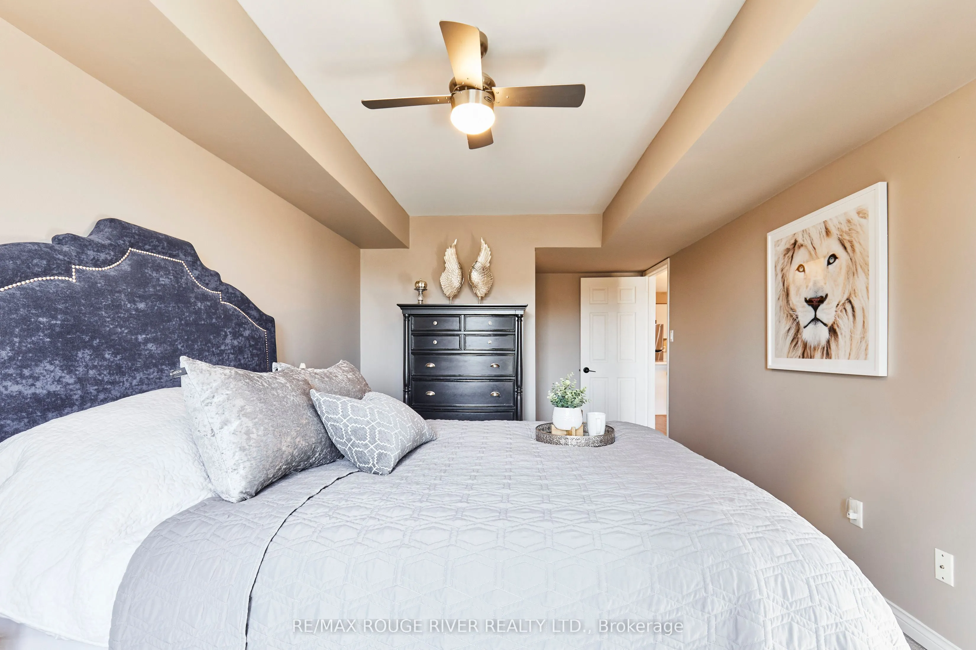 72 Petra Way, #2