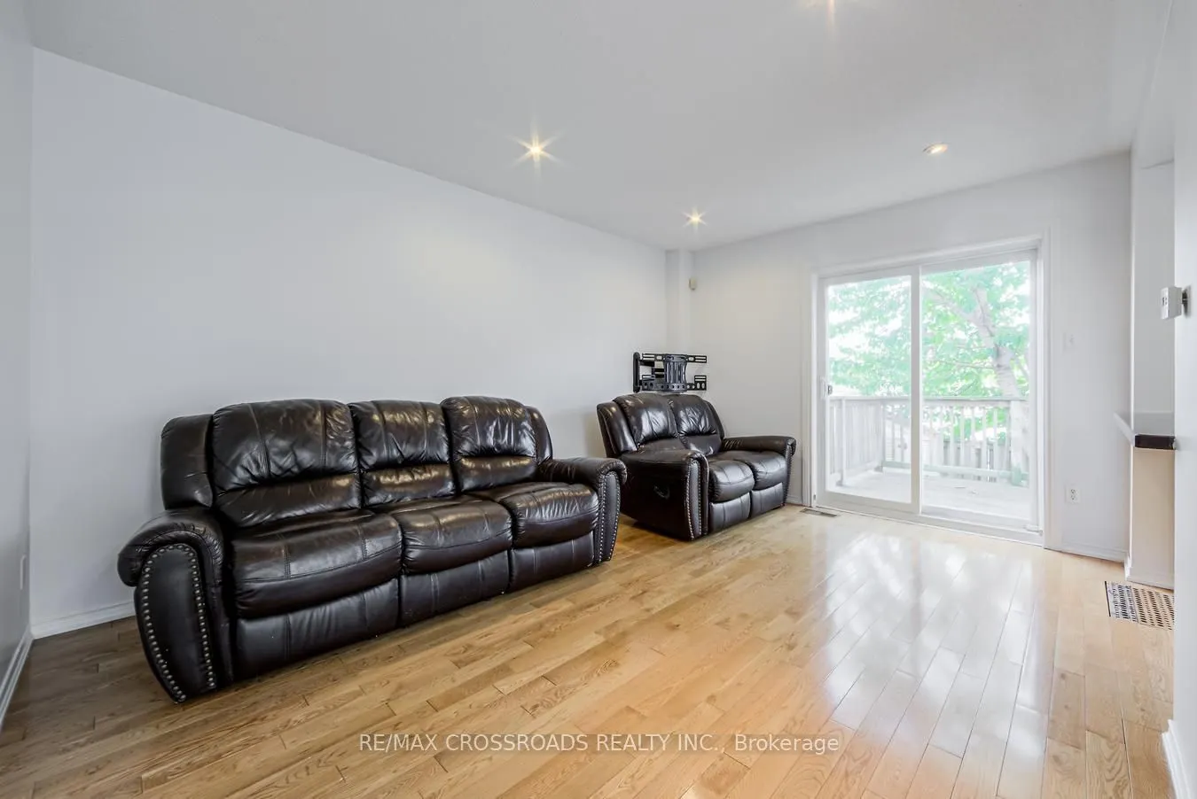 3 Brimforest Gate
