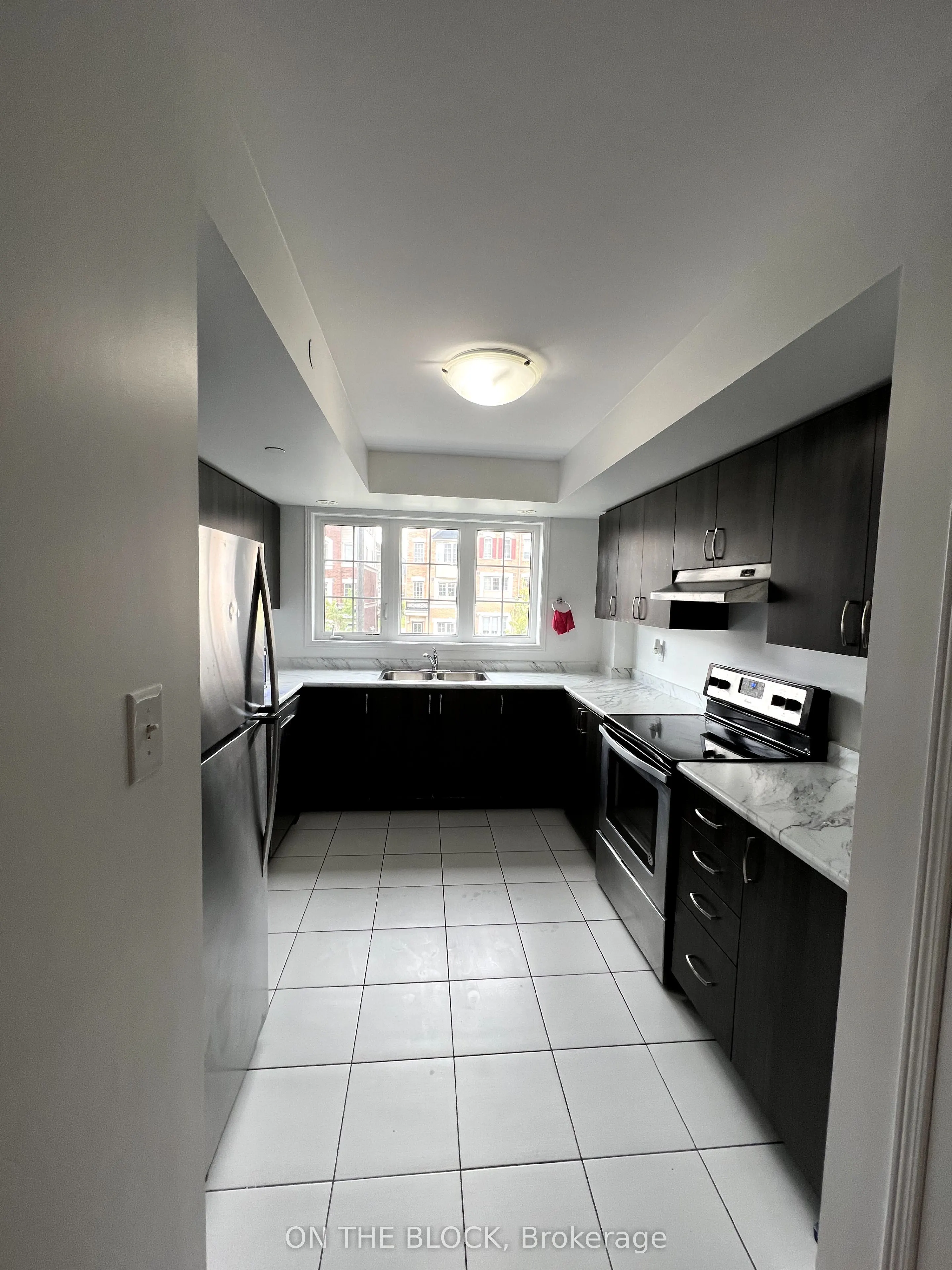 2454 Rosedrop Path, #224