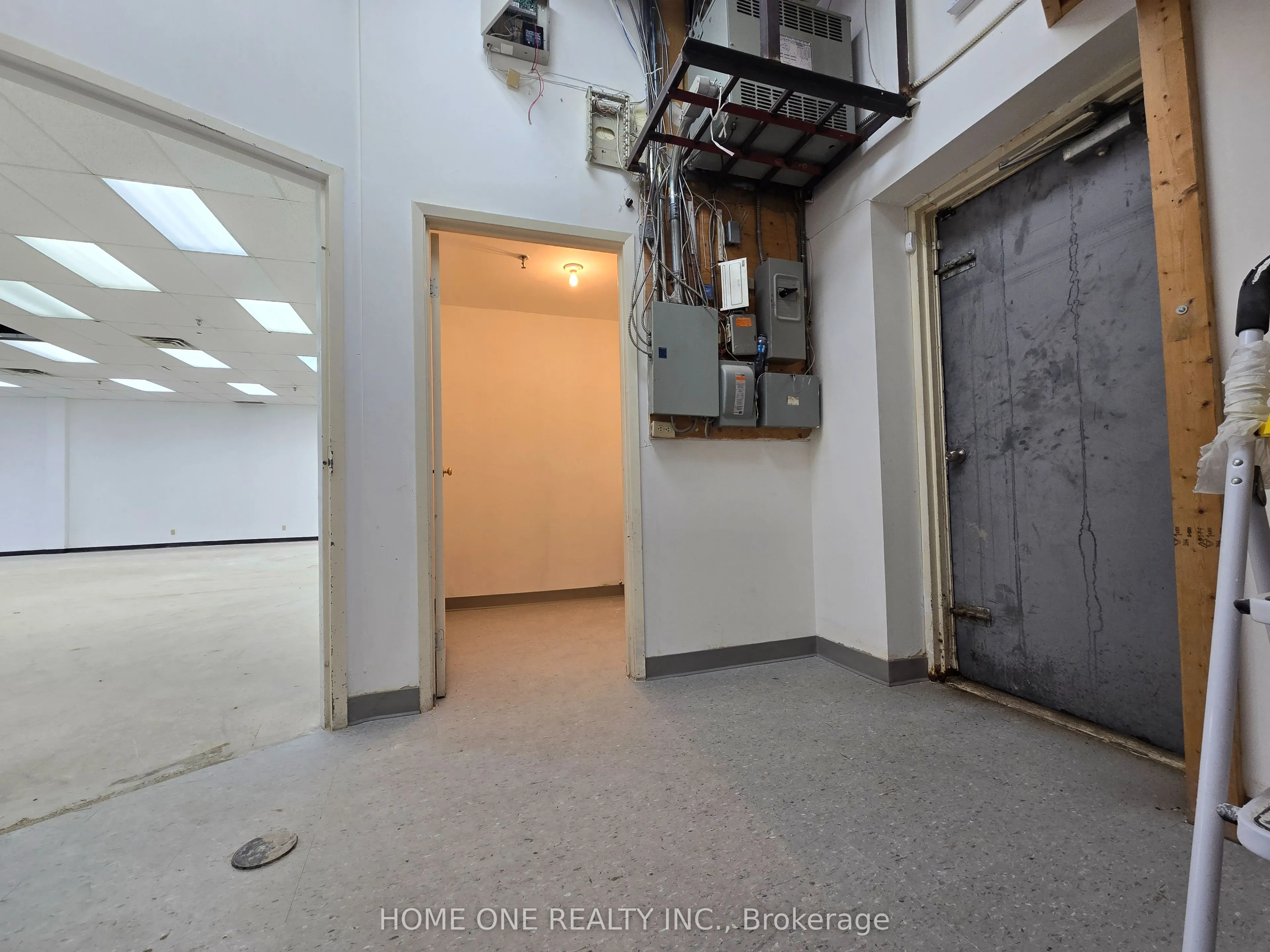 4 Greystone Walk Drive, #A3