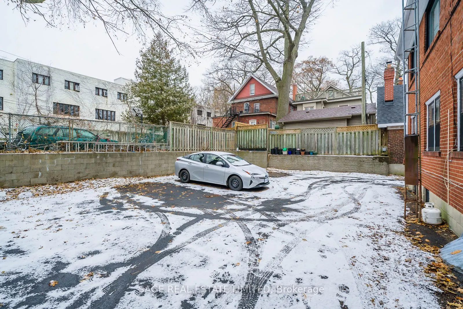10 Fir Avenue, #5