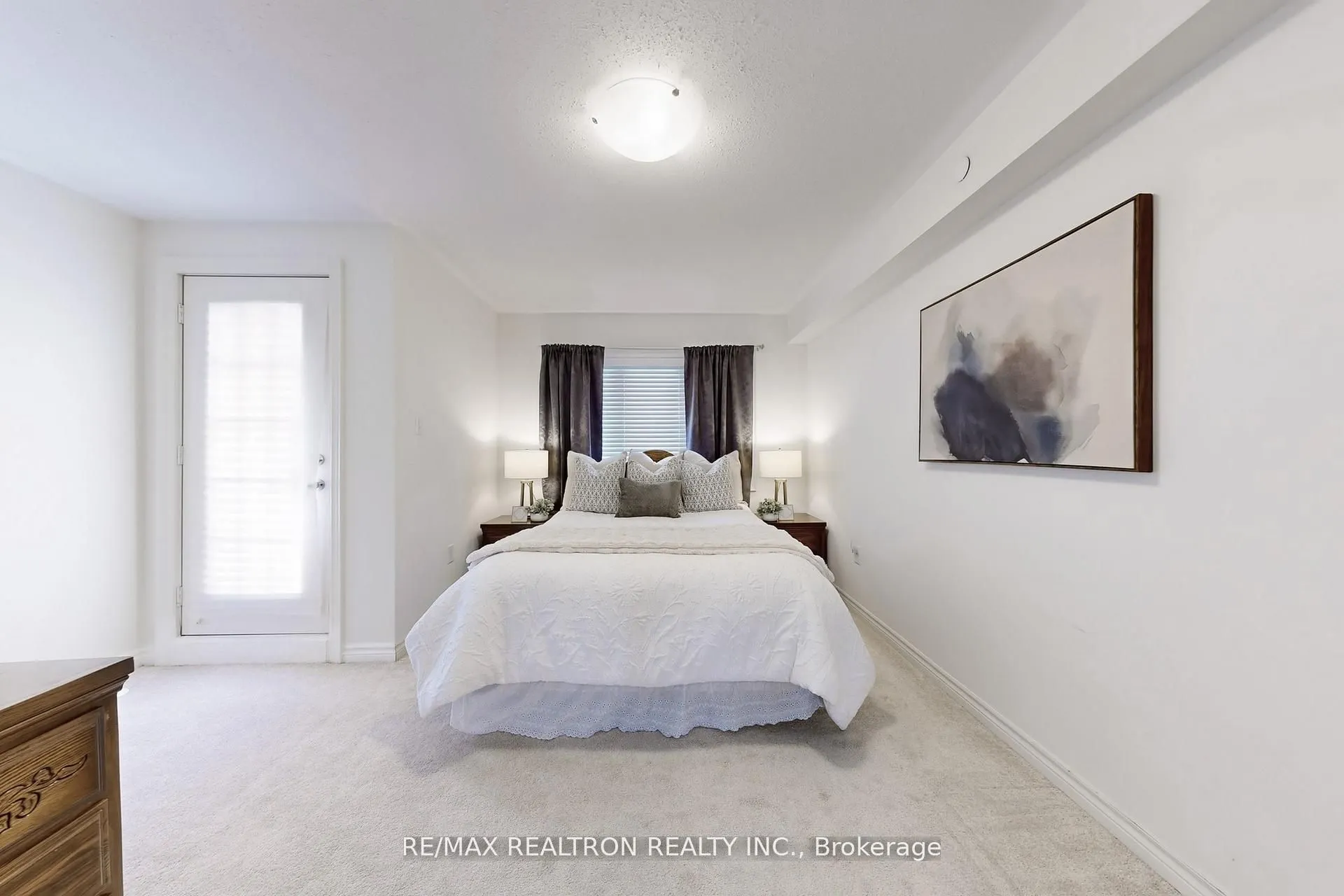 2472 Rosedrop Path, #215