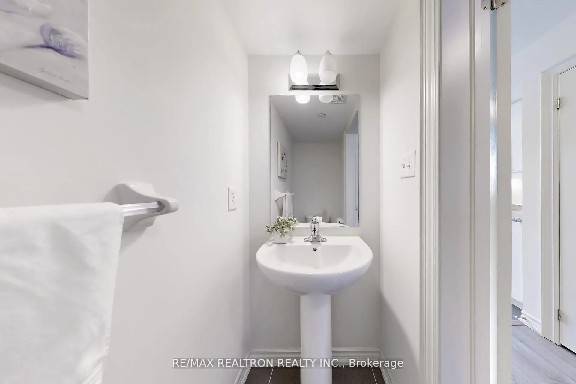 2472 Rosedrop Path, #215