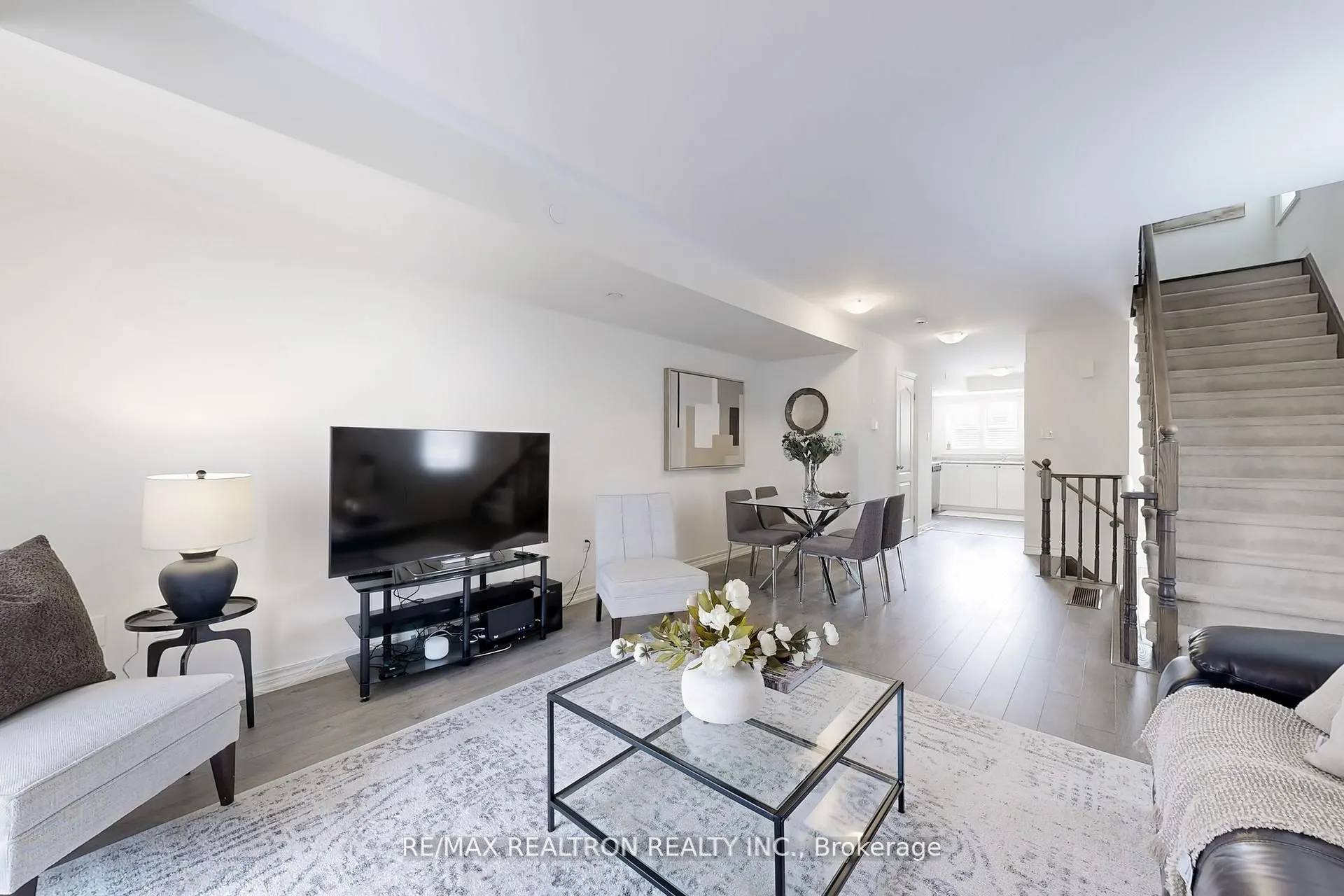 2472 Rosedrop Path, #215