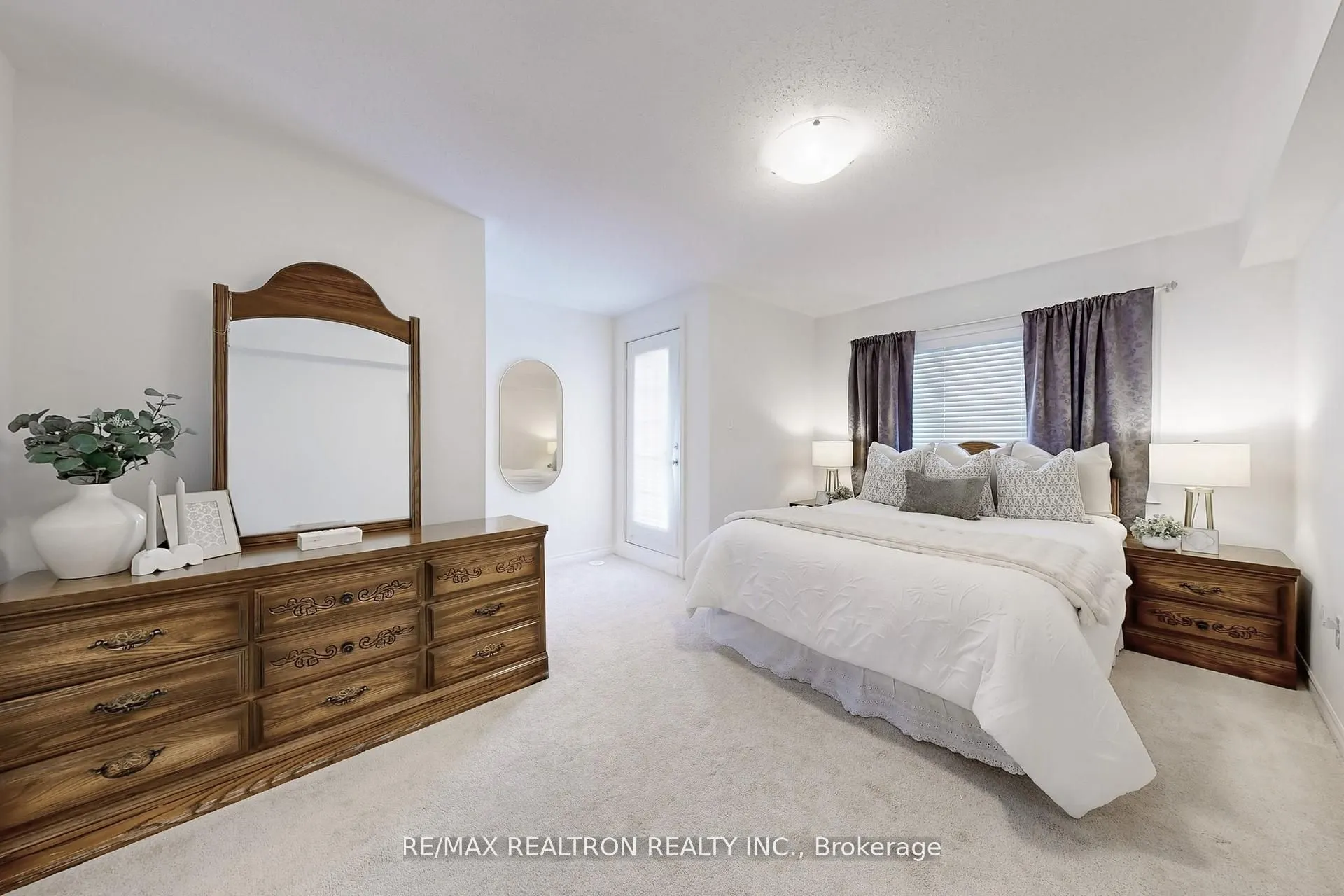 2472 Rosedrop Path, #215