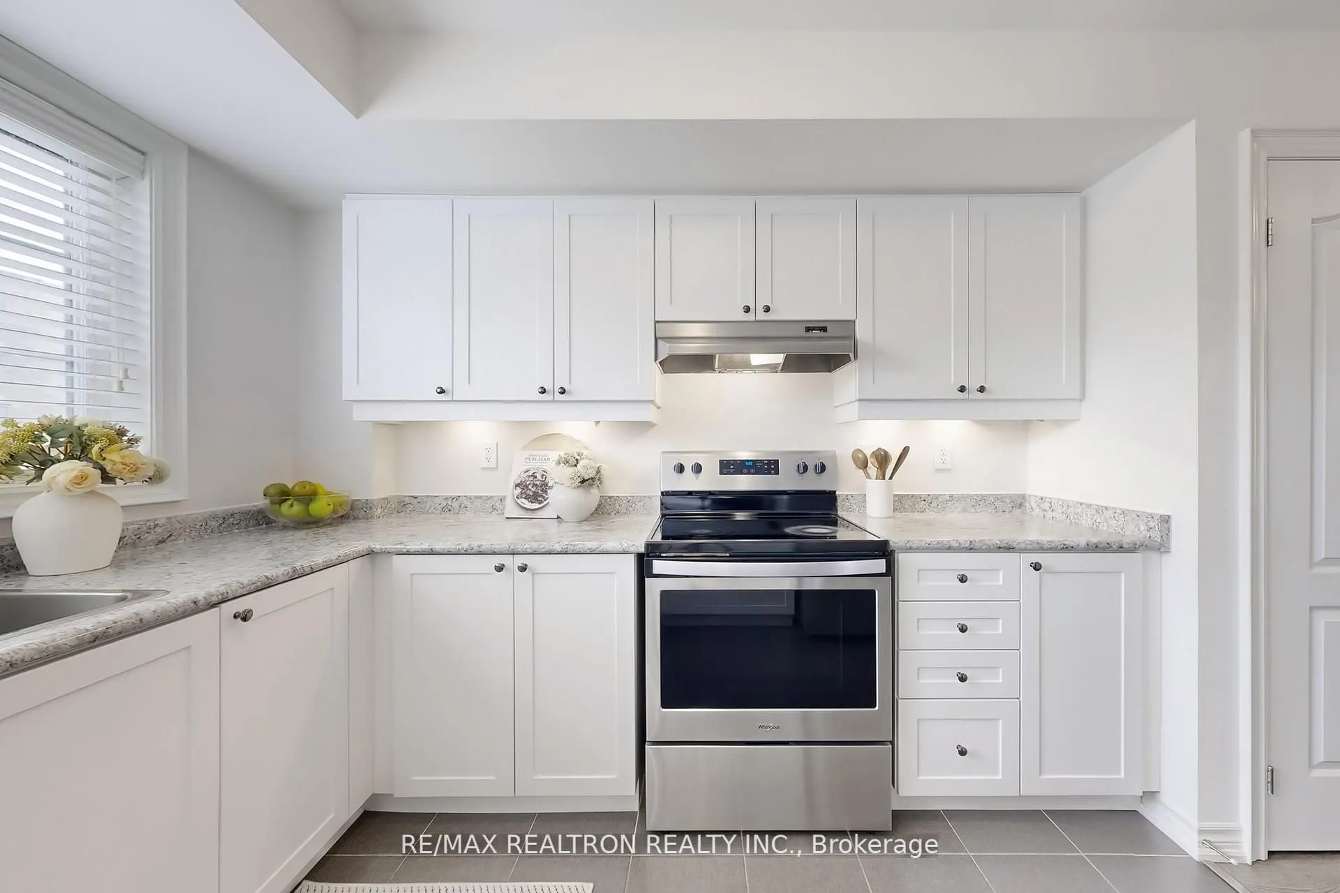2472 Rosedrop Path, #215