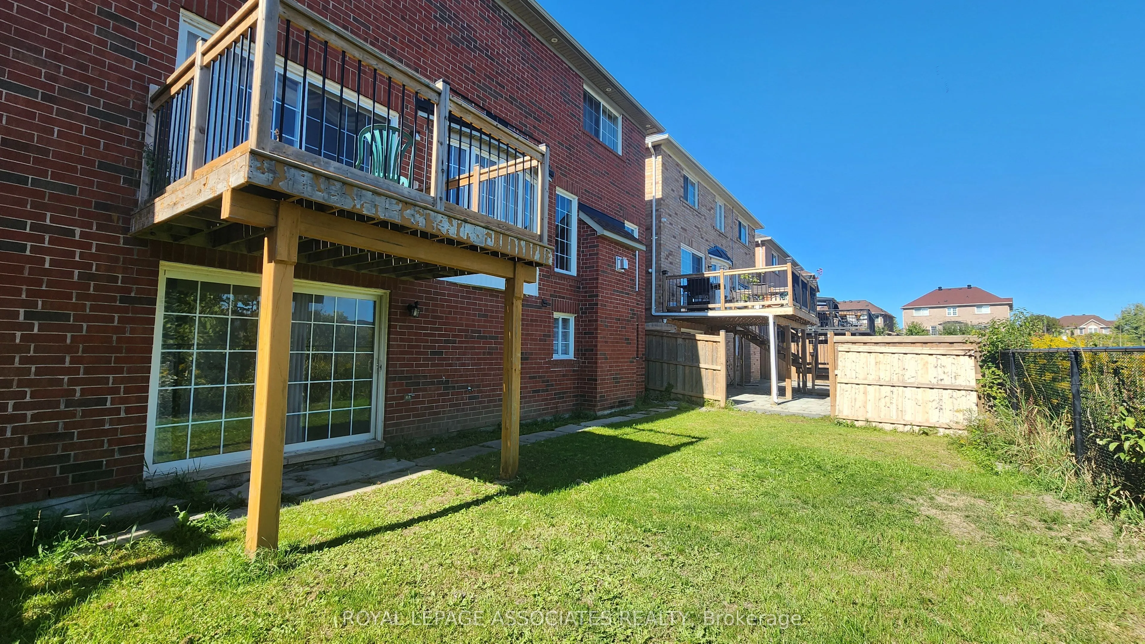 31 Hoptree Avenue