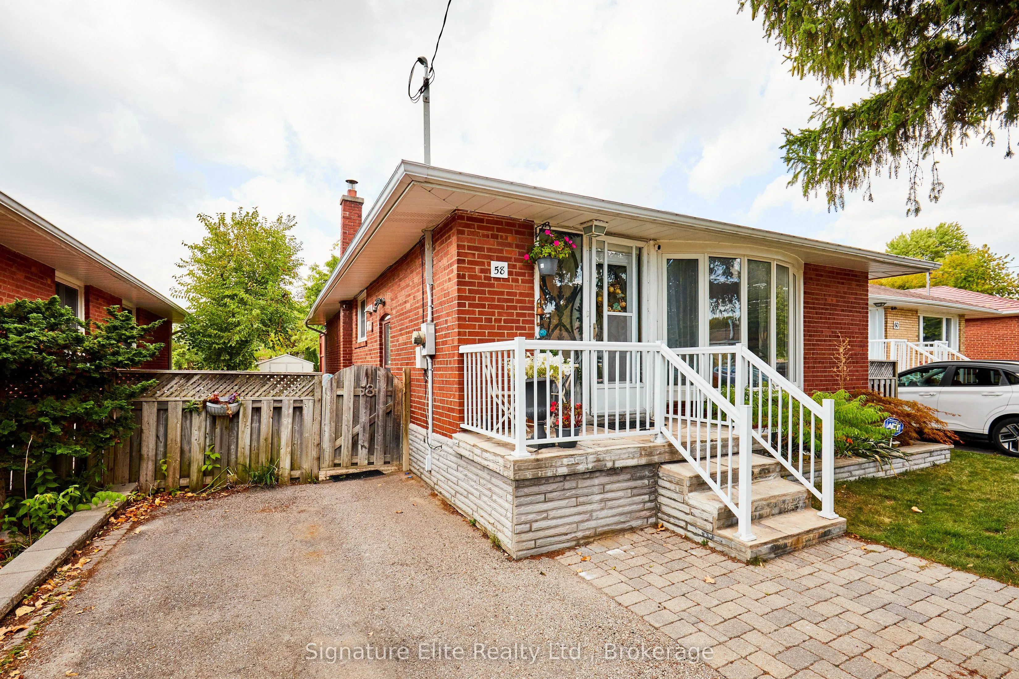 58 Kootenay Crescent