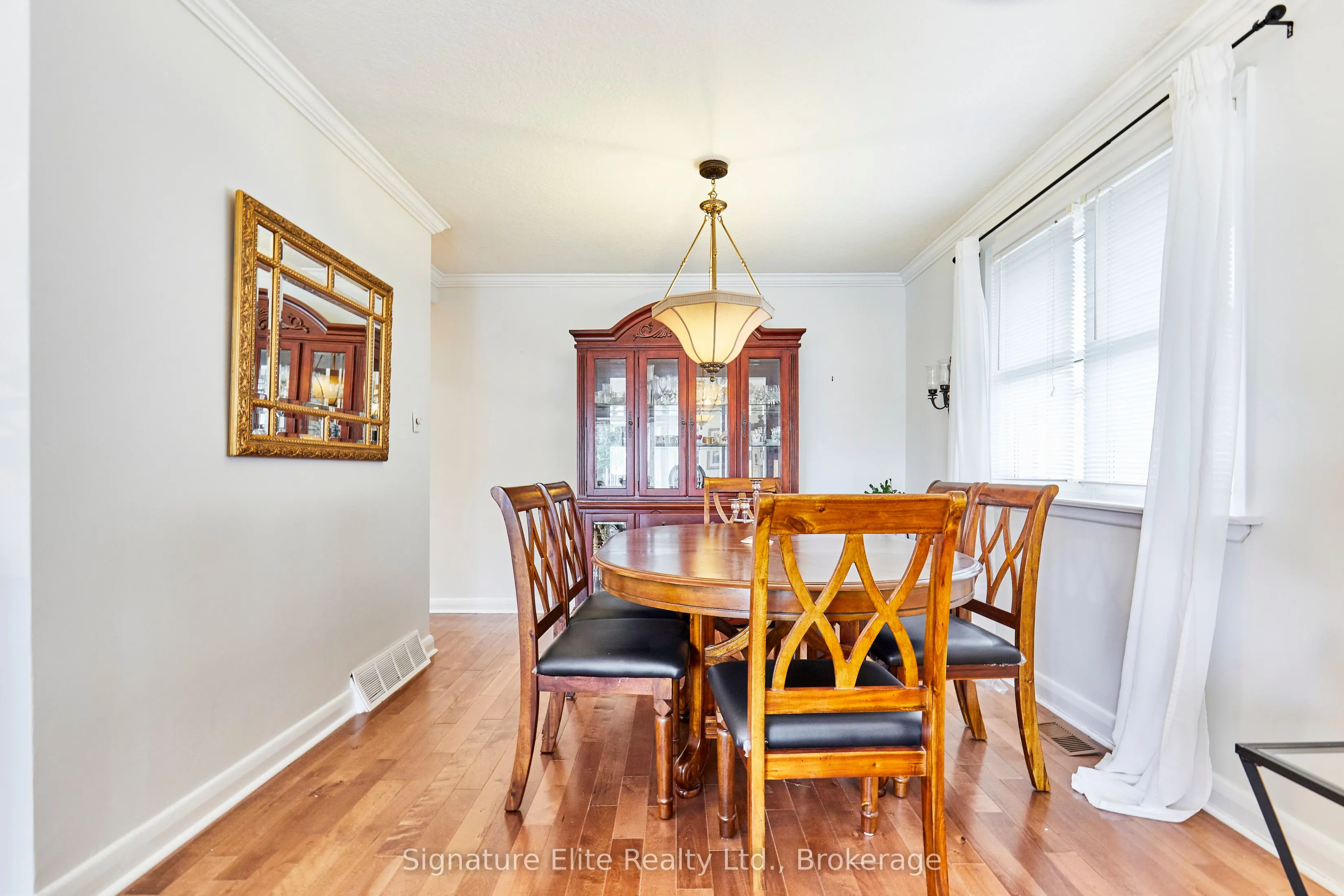 58 Kootenay Crescent
