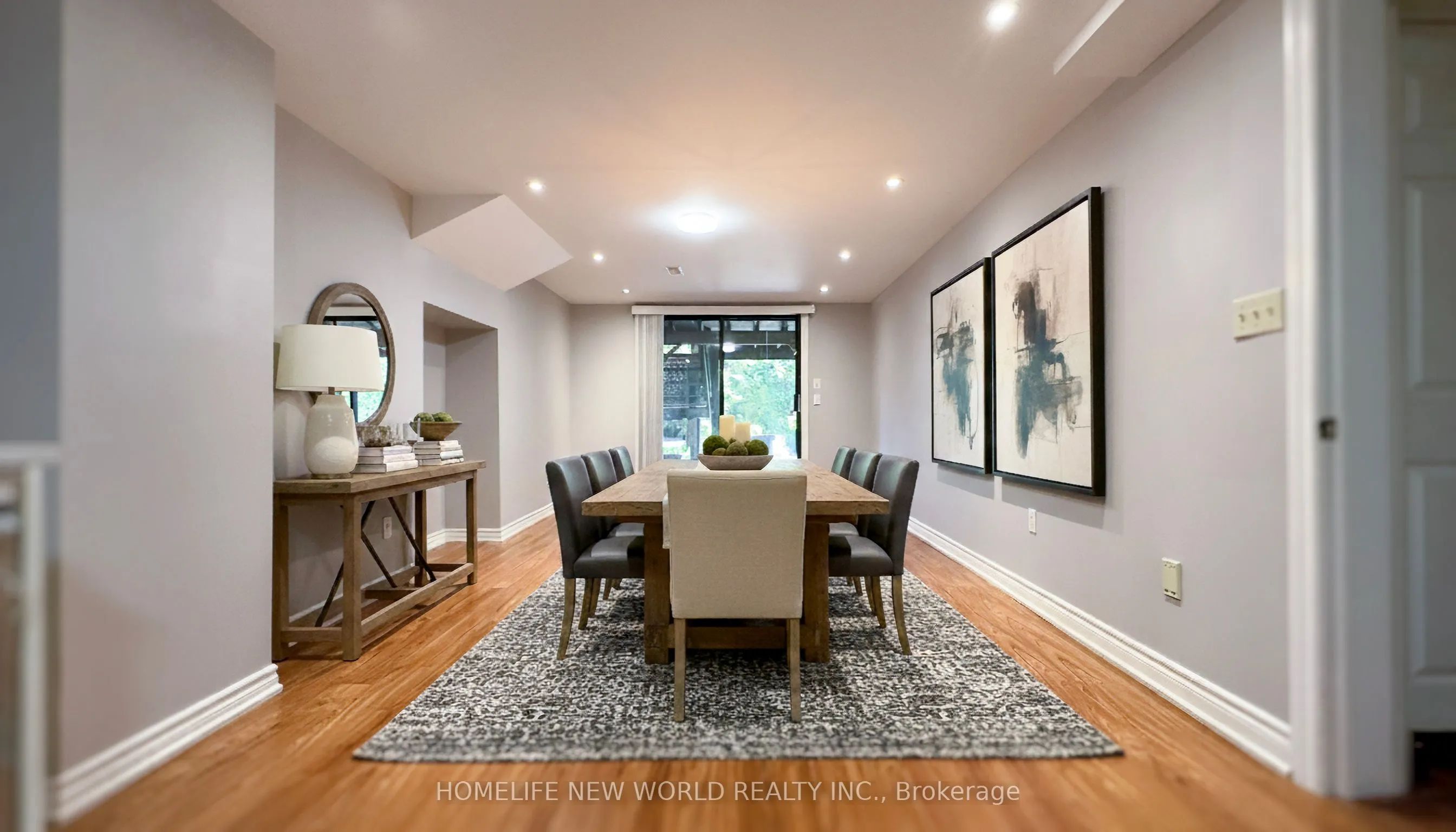 35 Chipperfield Crescent