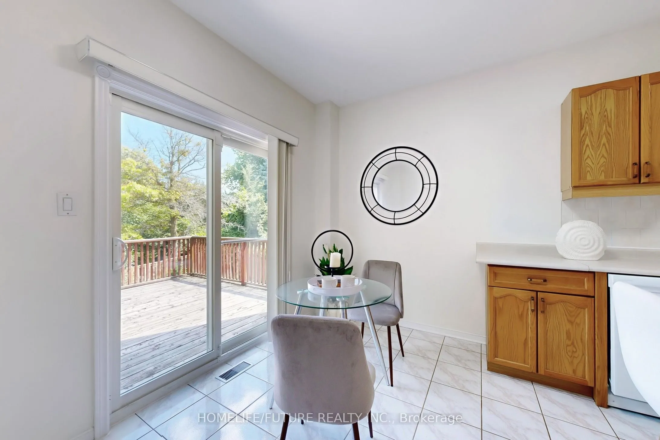 1595 Deerhurst Court