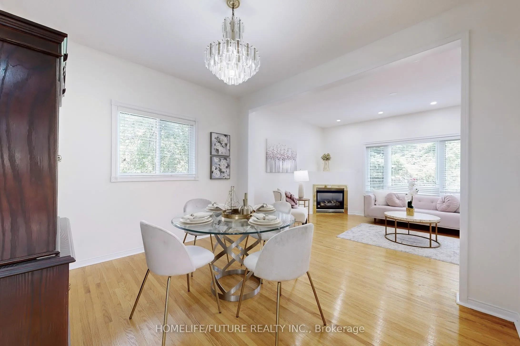 1595 Deerhurst Court