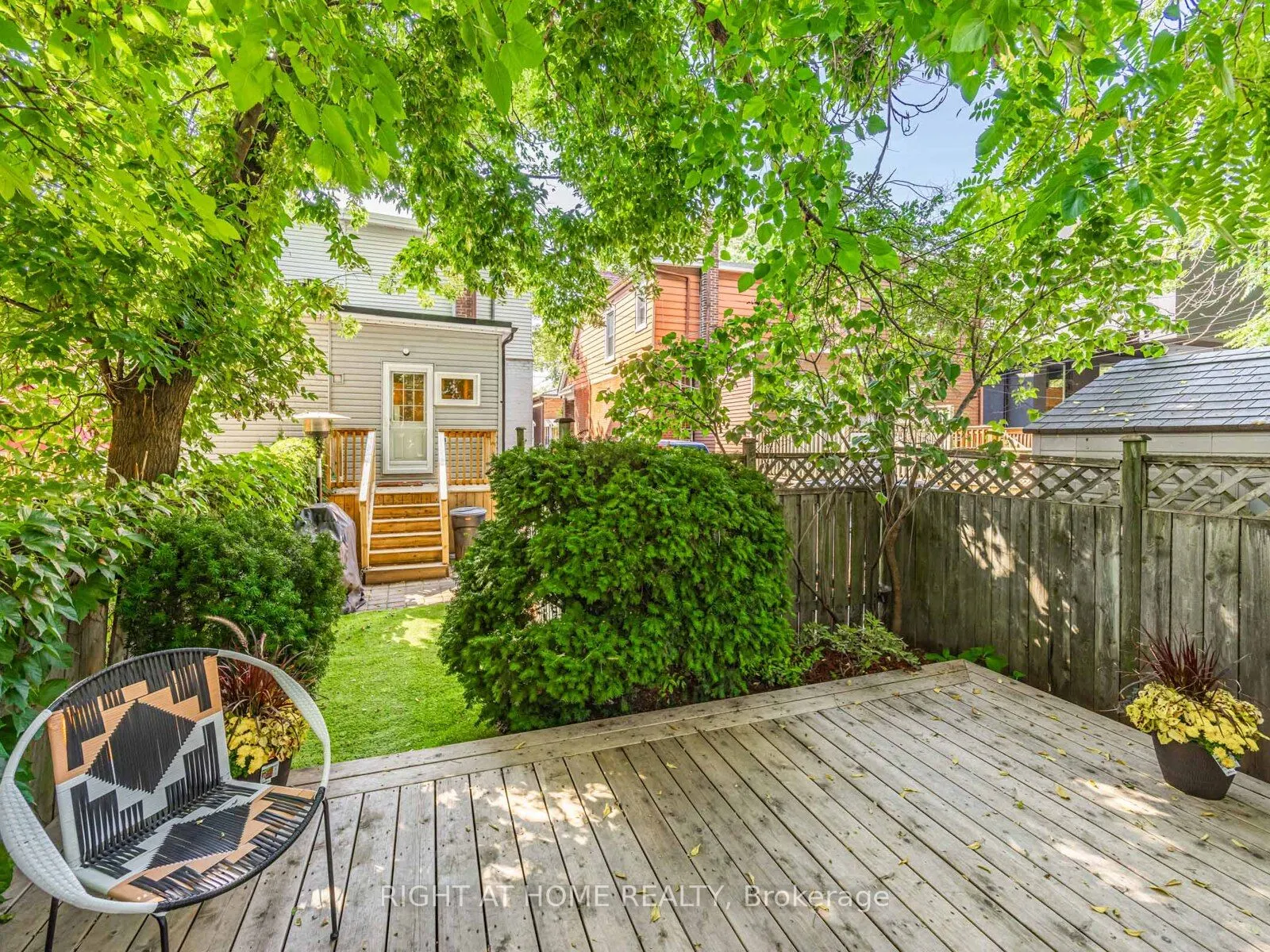 33 Wiley Avenue