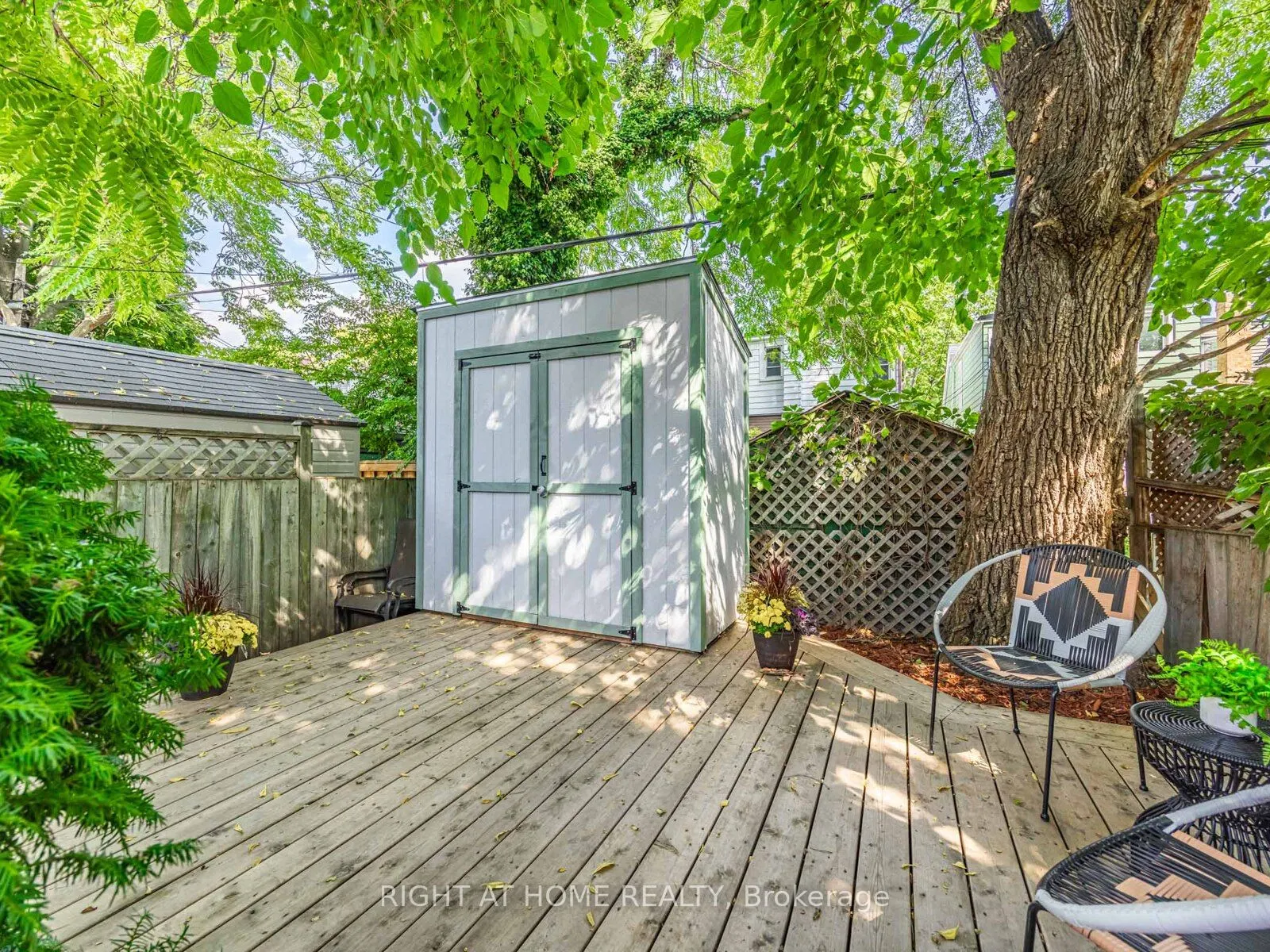 33 Wiley Avenue