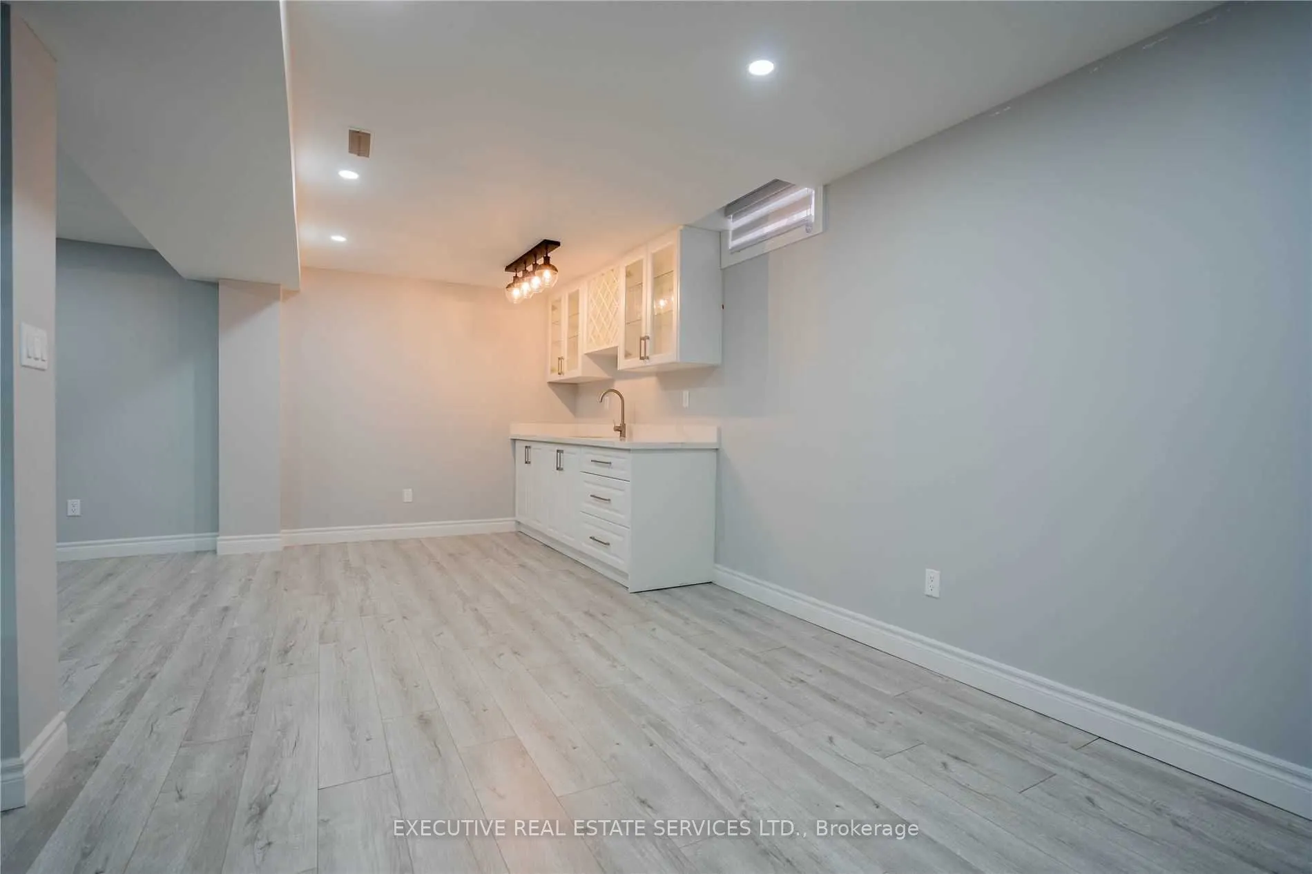 46 Willowbrook Drive