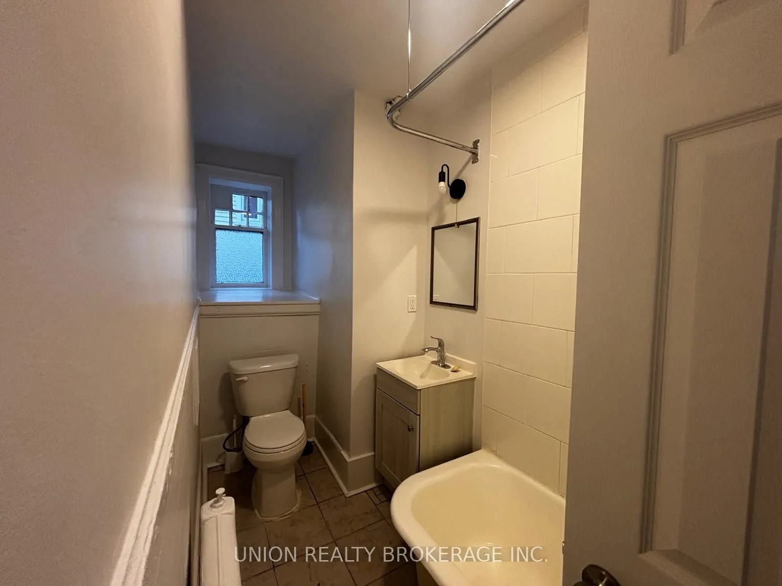 59 Balsam Avenue, #1
