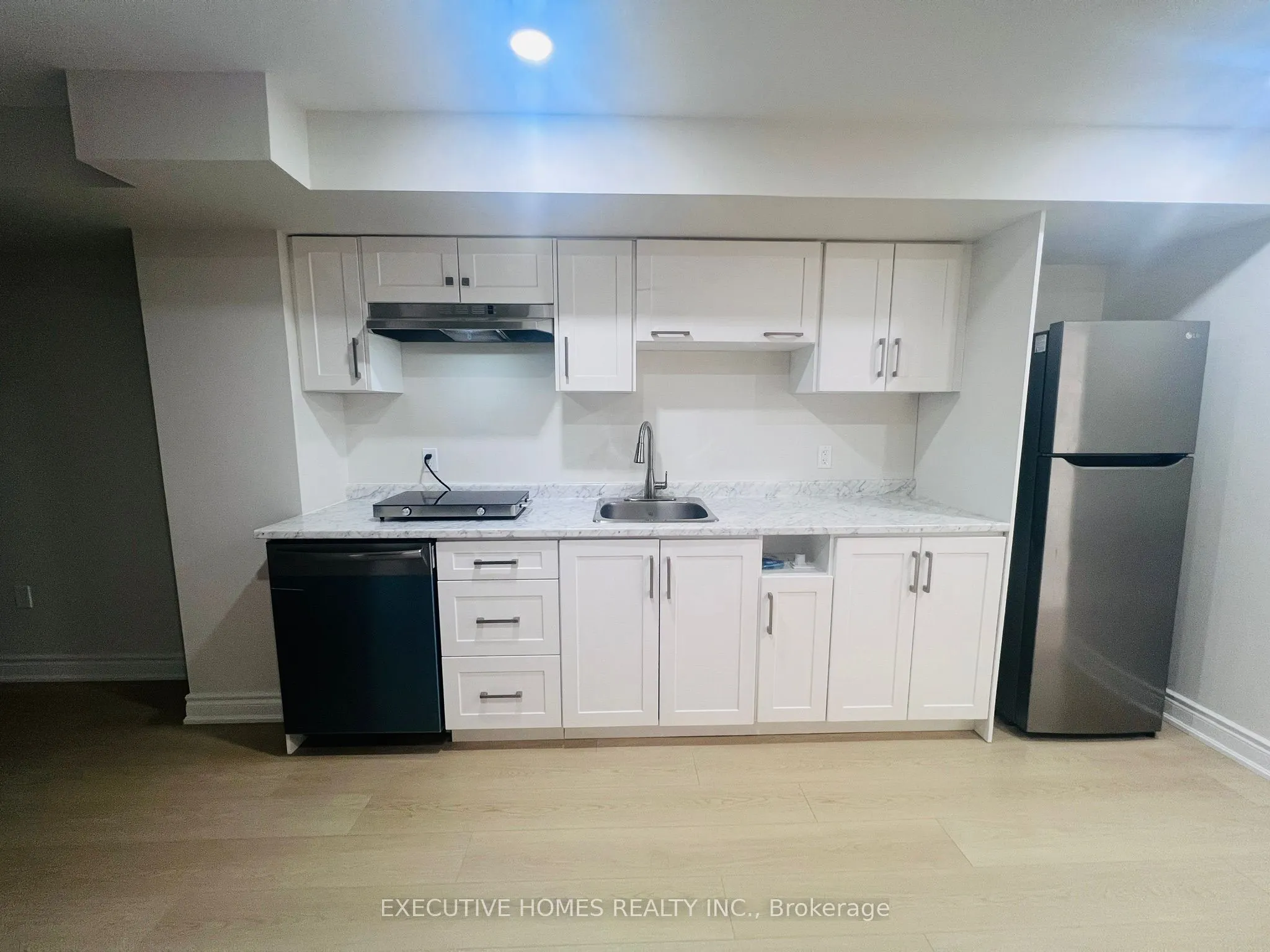 33 James Govan Drive