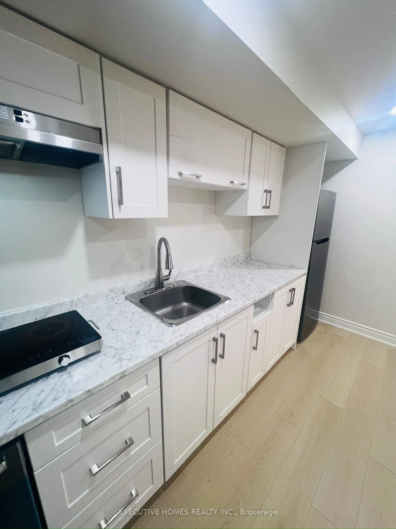 33 James Govan Drive