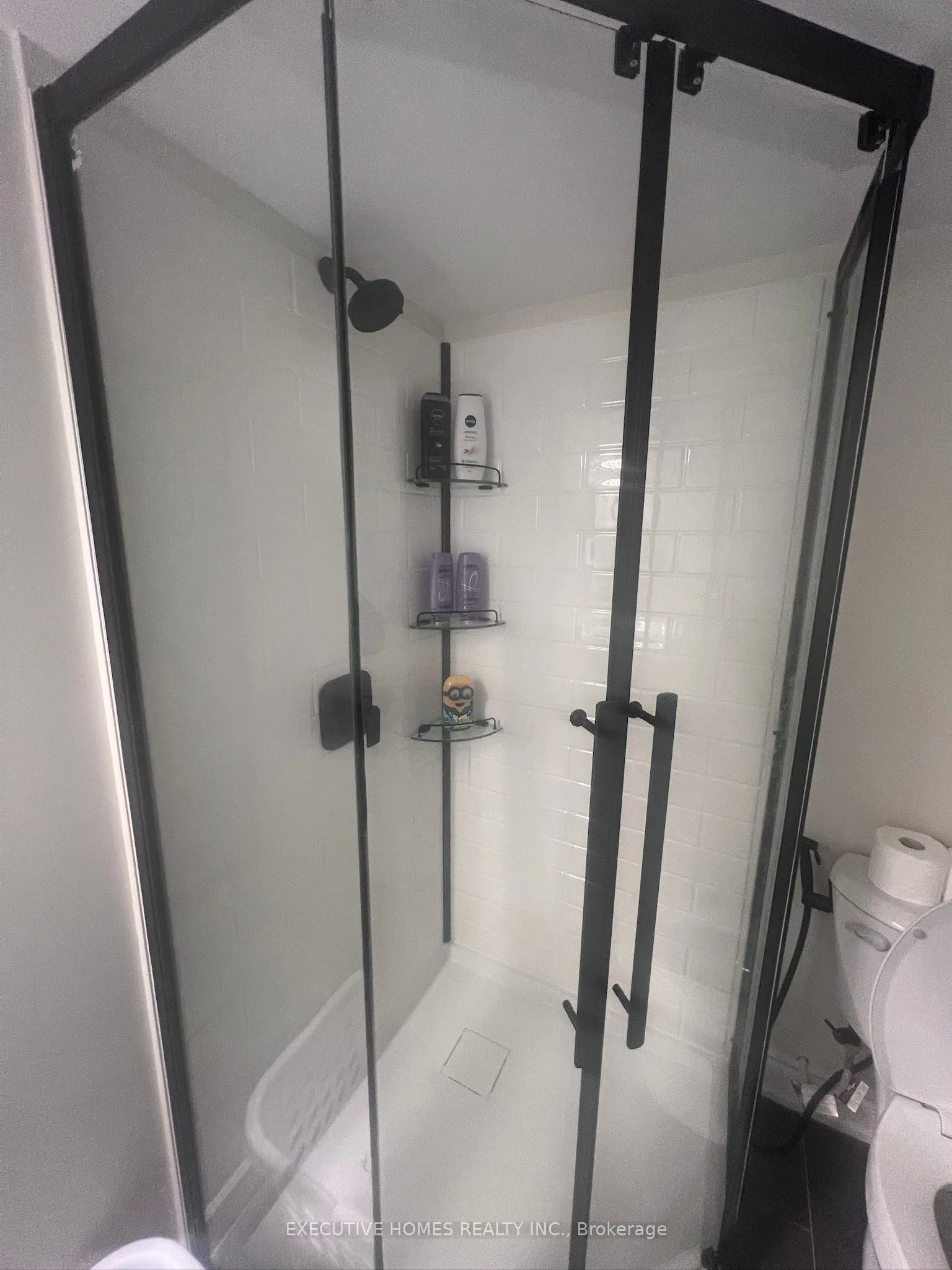 33 James Govan Drive