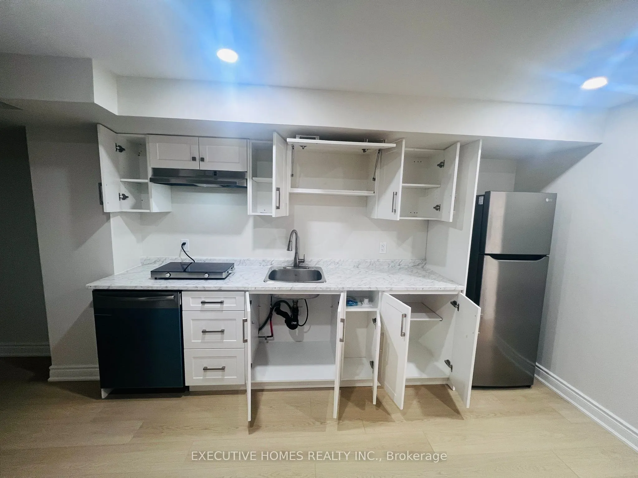 33 James Govan Drive