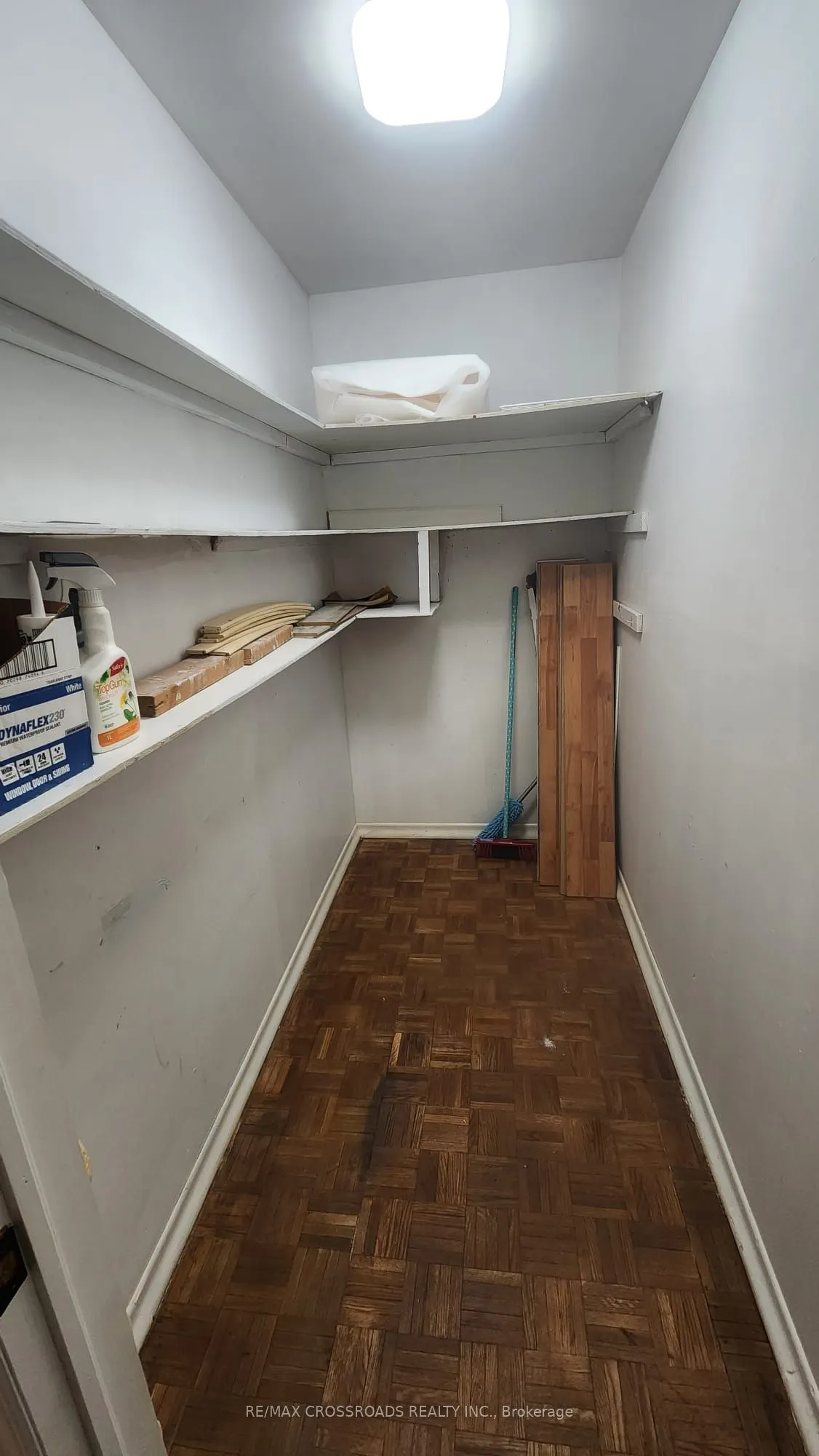 295 Dwight Avenue E, #Lower