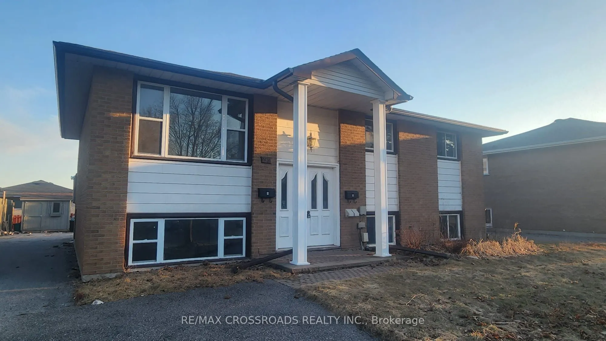 295 Dwight Avenue E, #Lower