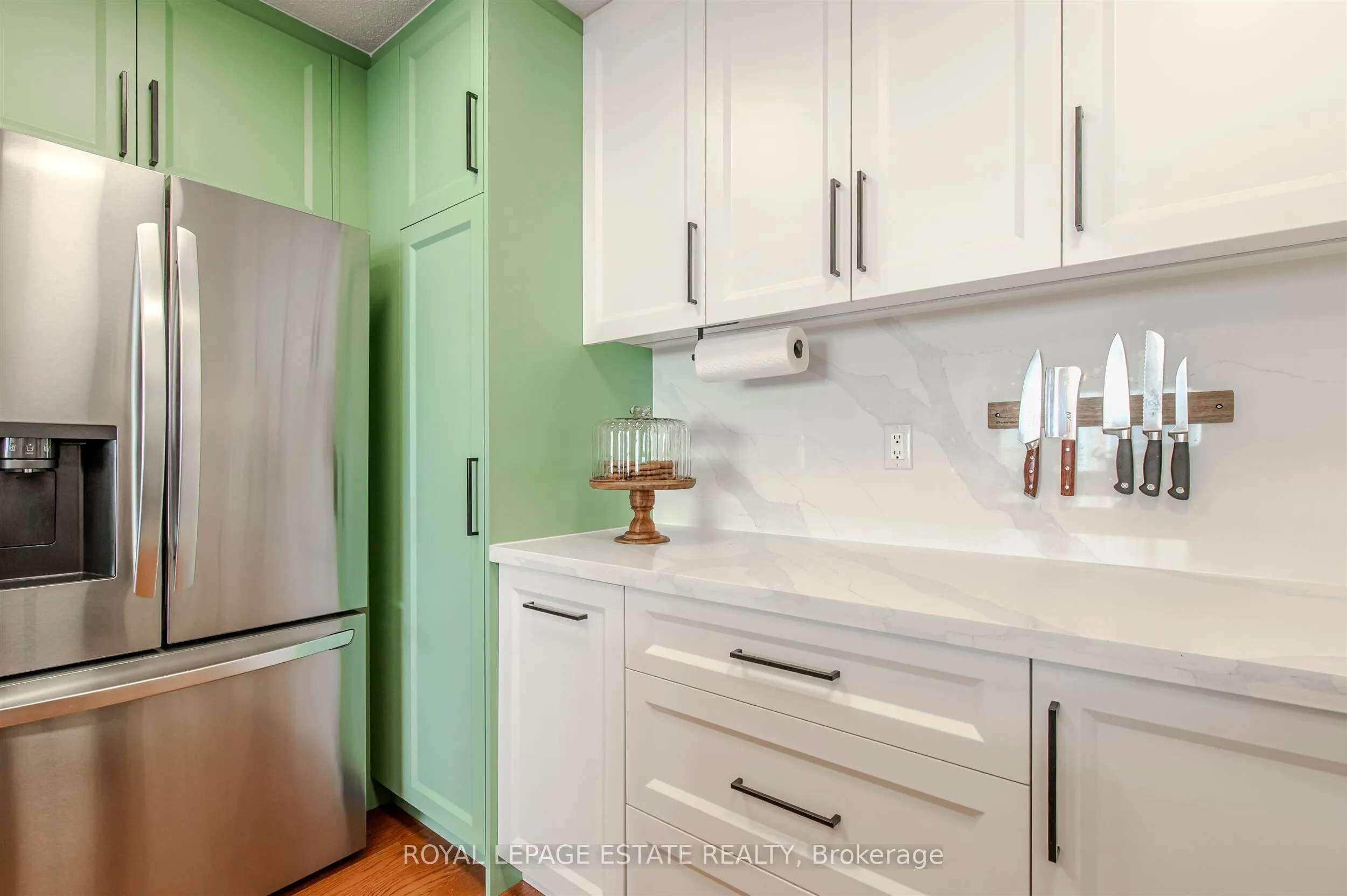 1209 Queen Street E, #32