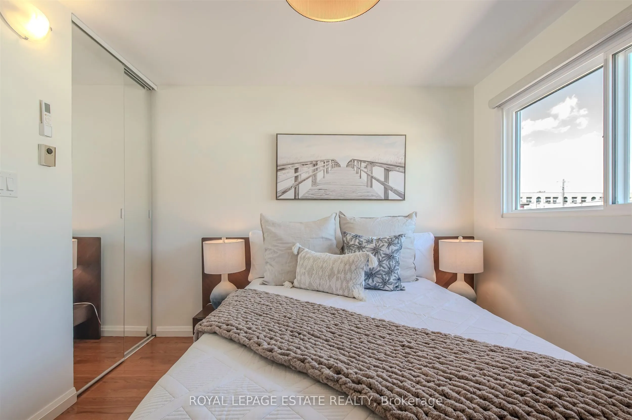 1209 Queen Street E, #32