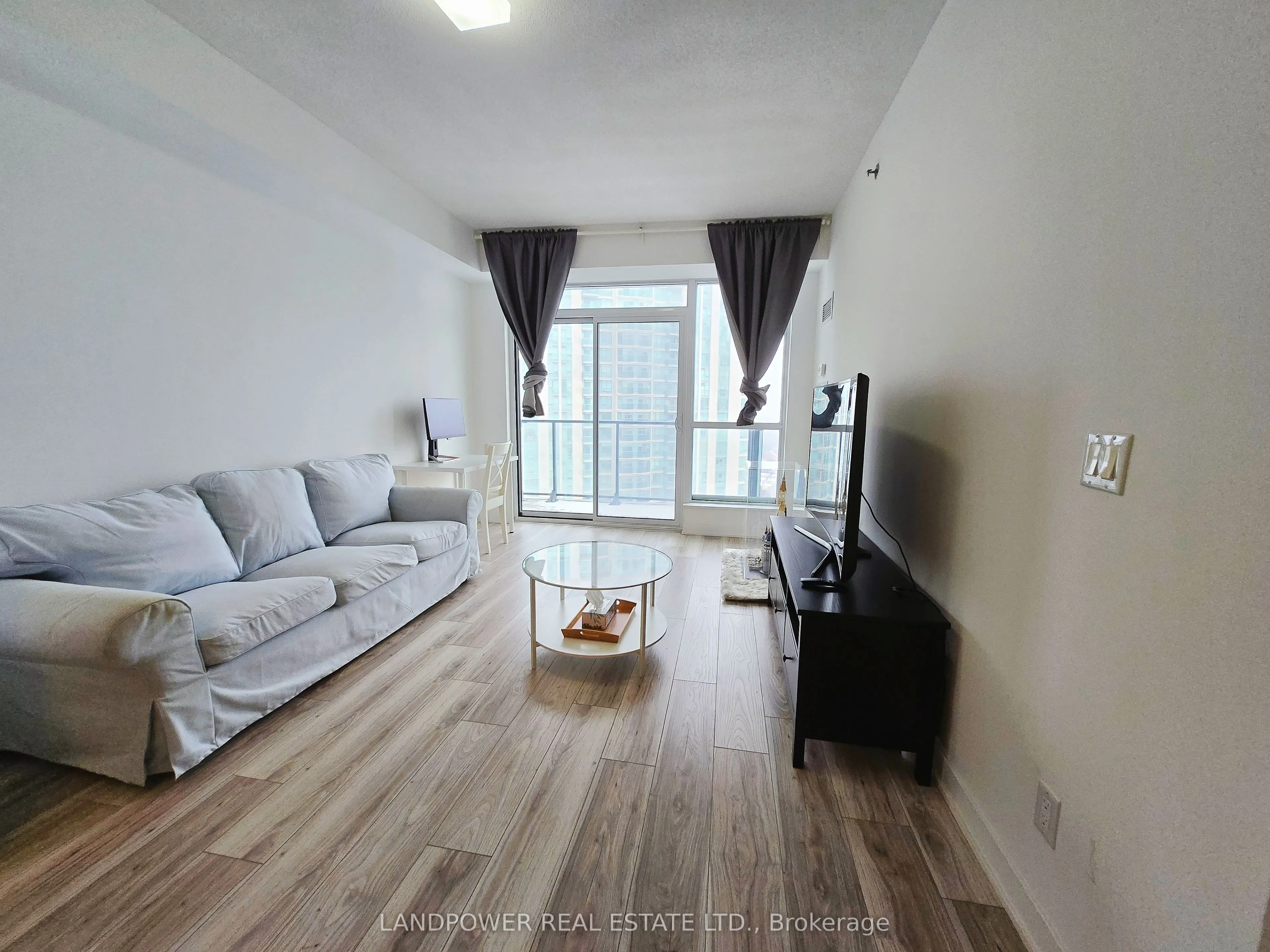195 Bonis Avenue, #1508
